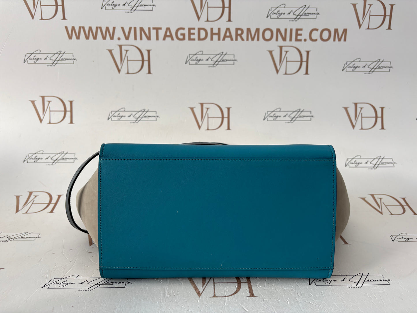 383732 - Céline Trapeze