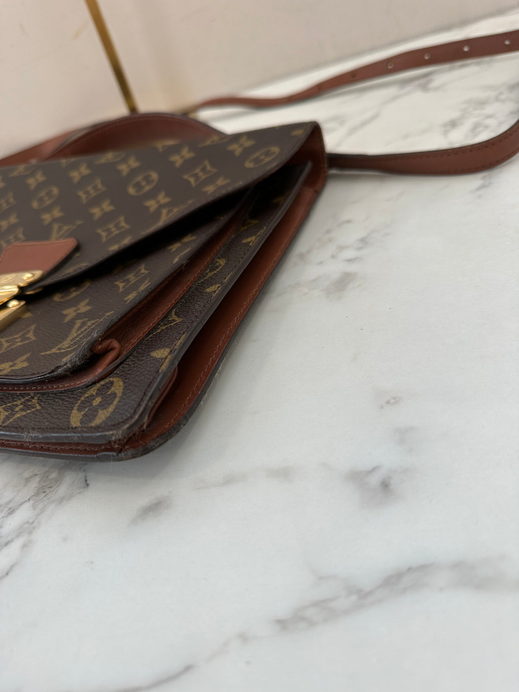 Louis Vuitton Monceau 28