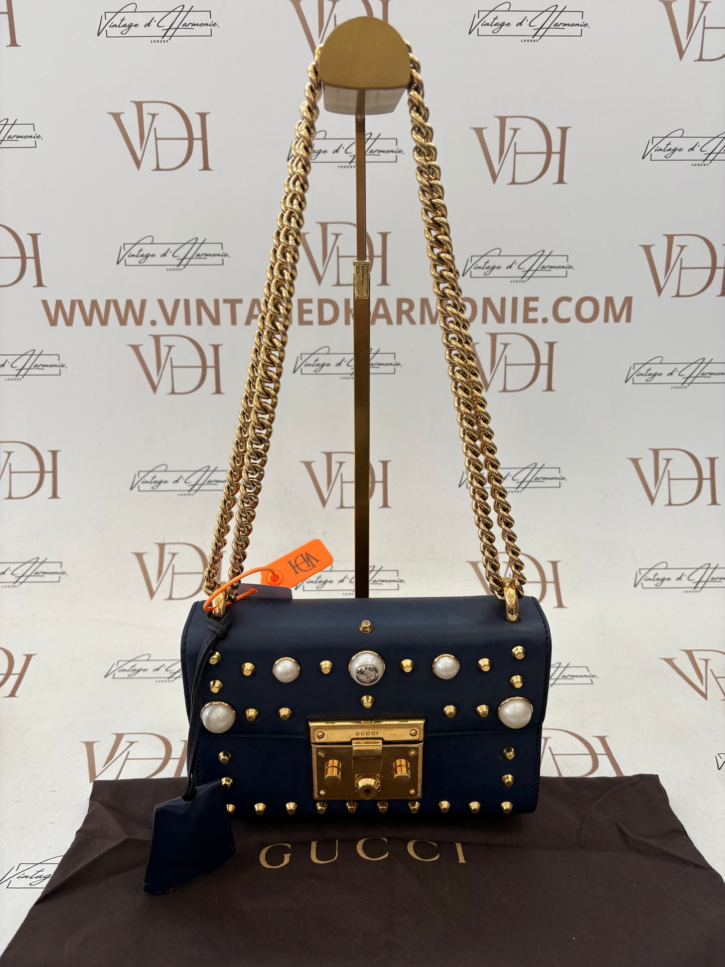 384062 - Gucci Padlock