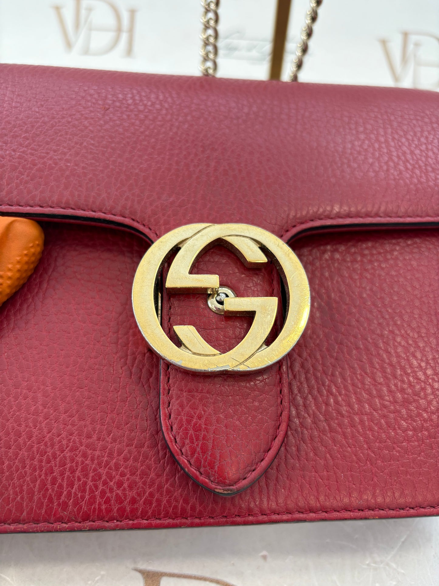 384089 - Gucci Interlocking