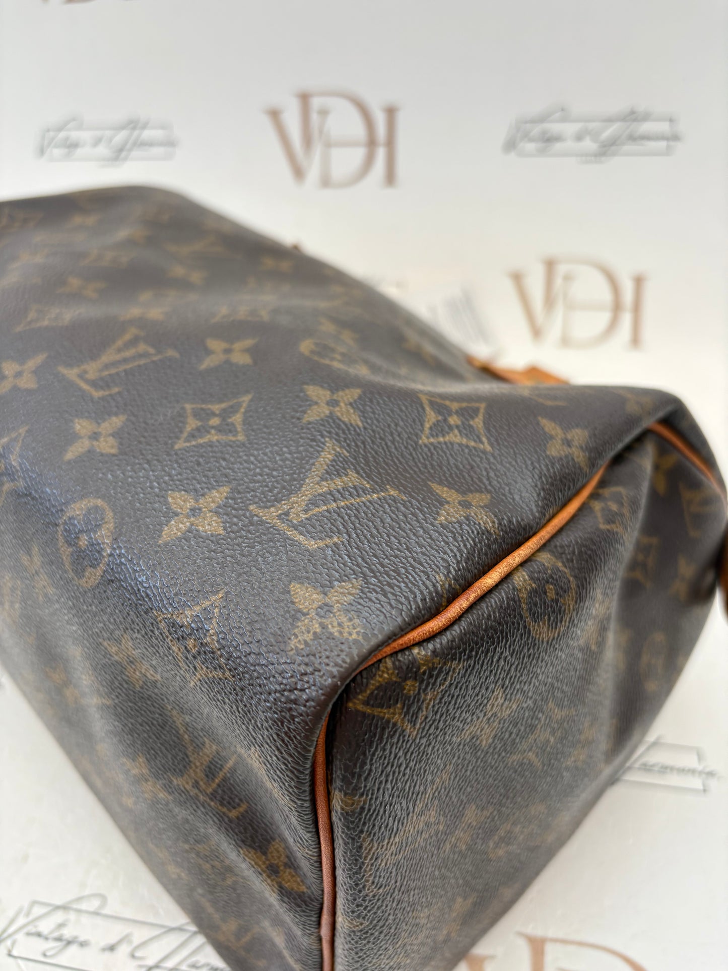 018149 - Louis Vuitton Speedy 30