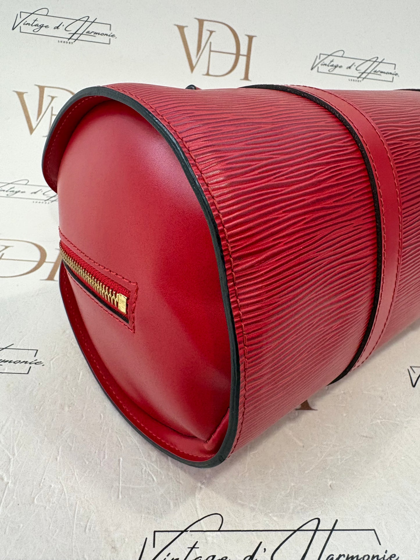 017700 - Louis Vuitton Red Epi Soufflot