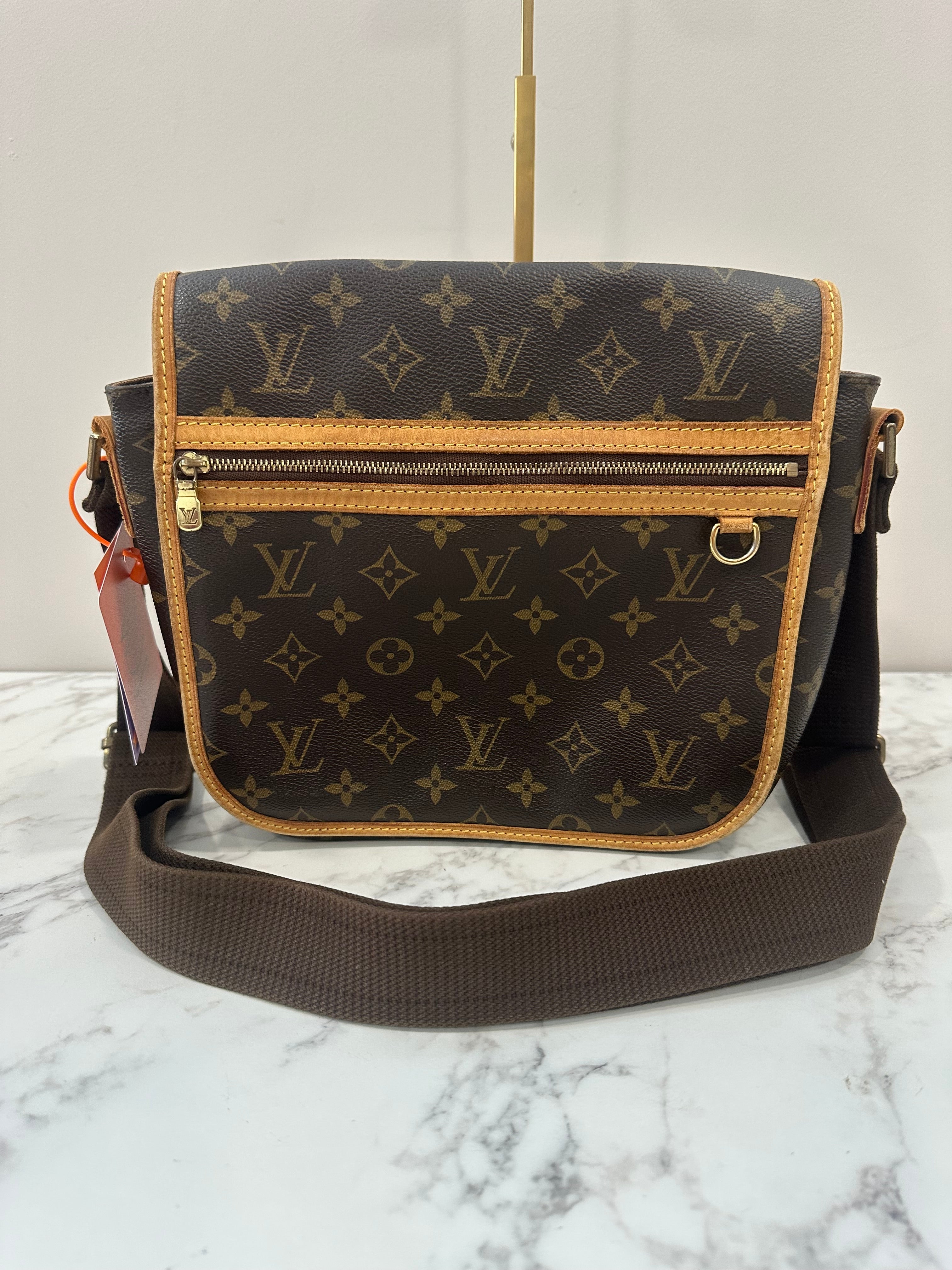 Louis Vuitton Messenger Bosphore