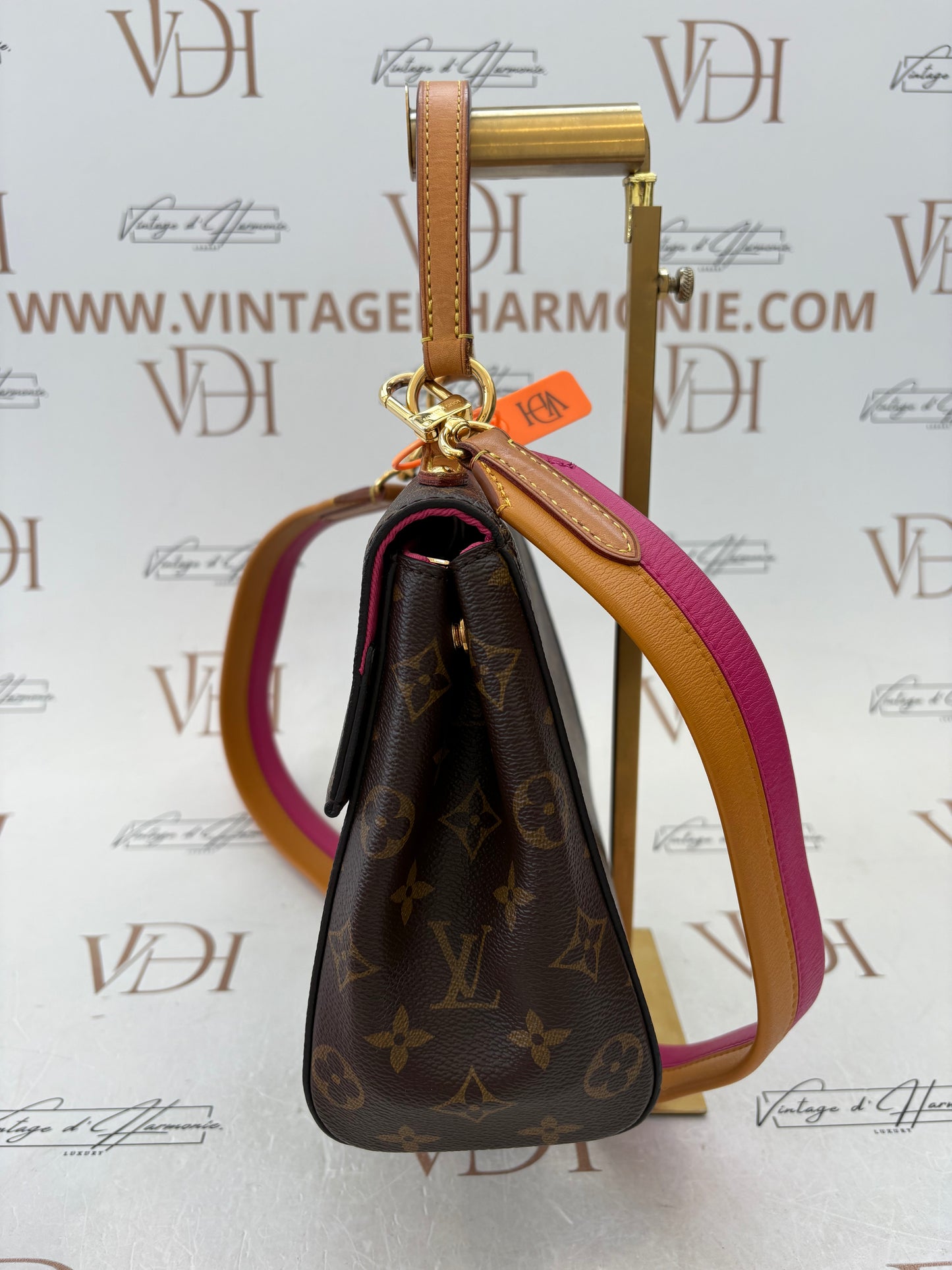 383491 - Louis Vuitton Cluny