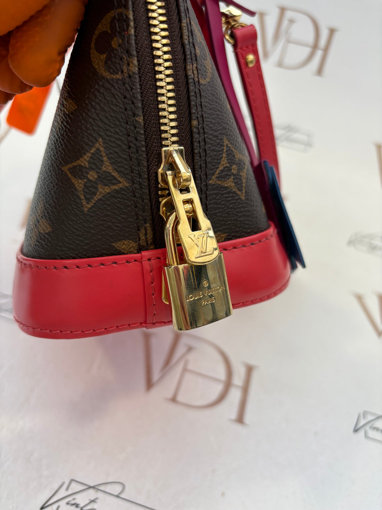 383736 - Louis Vuitton Alma BB
