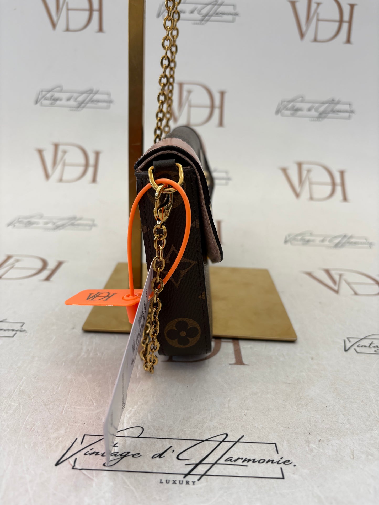 383753 - Louis Vuitton Felicie