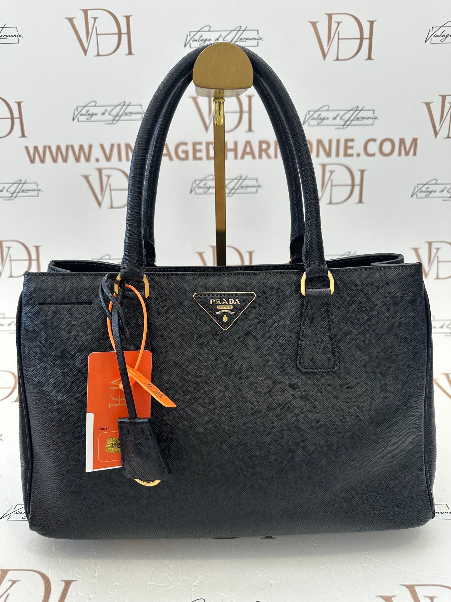 382512 - Prada Galleria Black