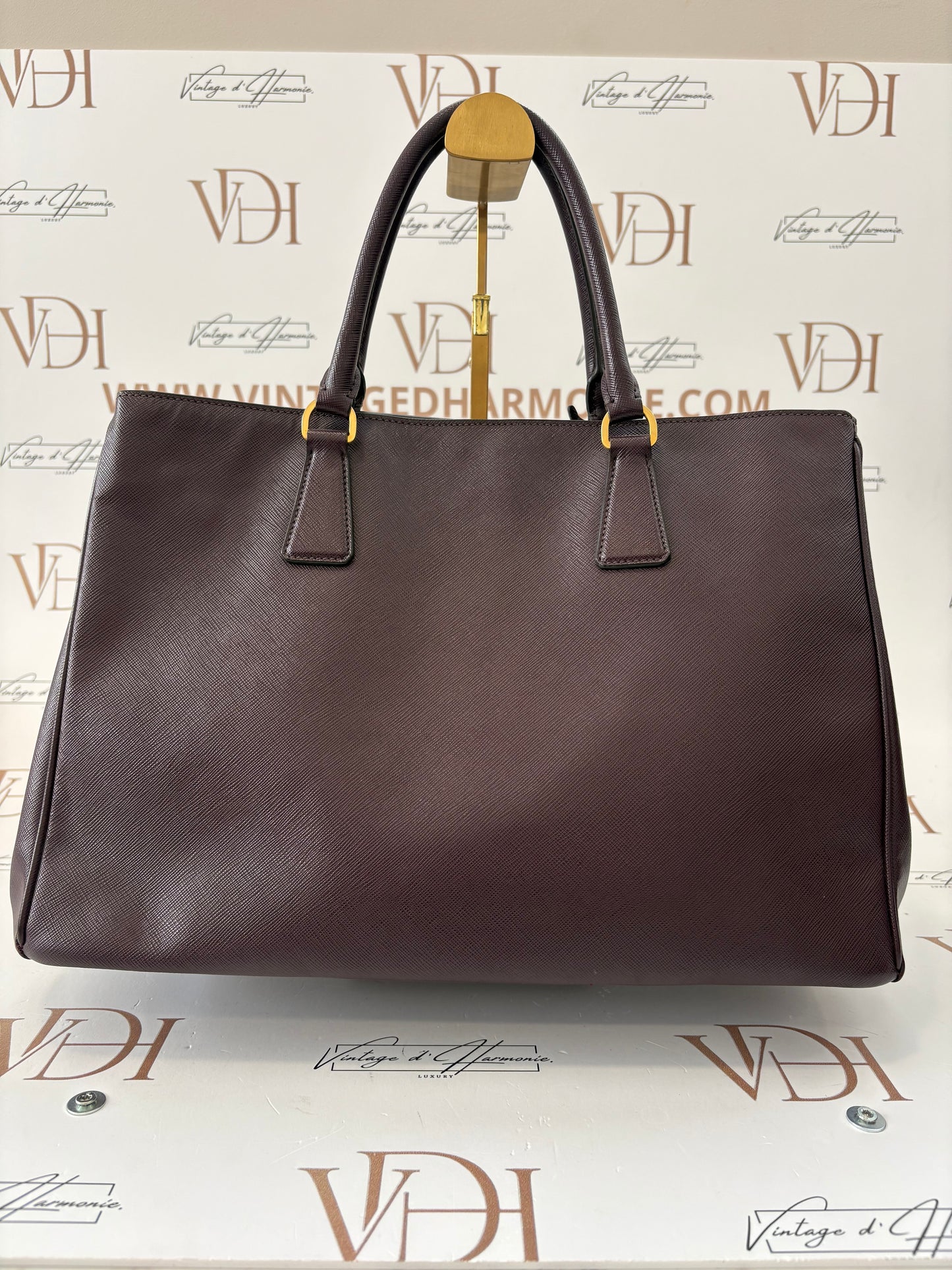 3834306 - Prada Galleria