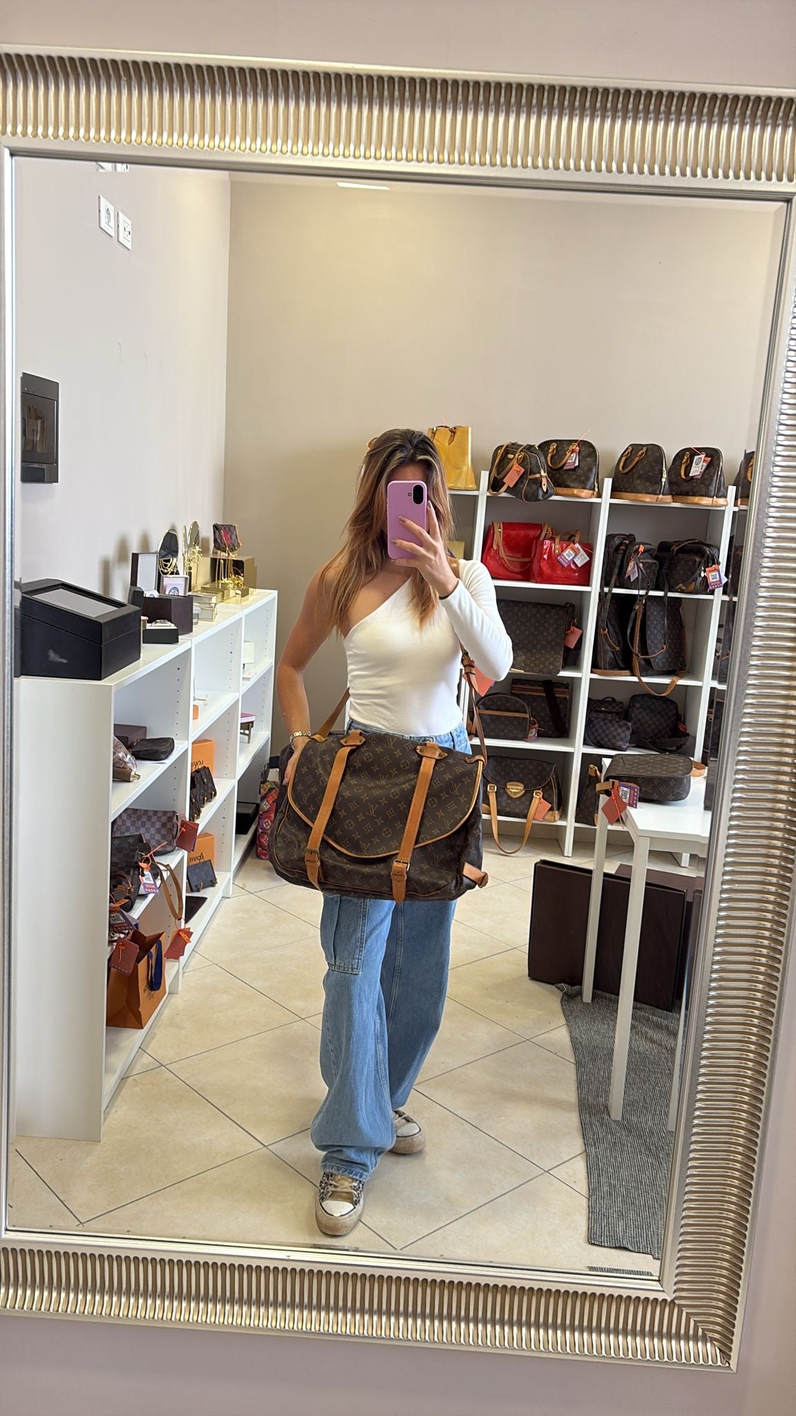 Louis Vuitton Saumur 43