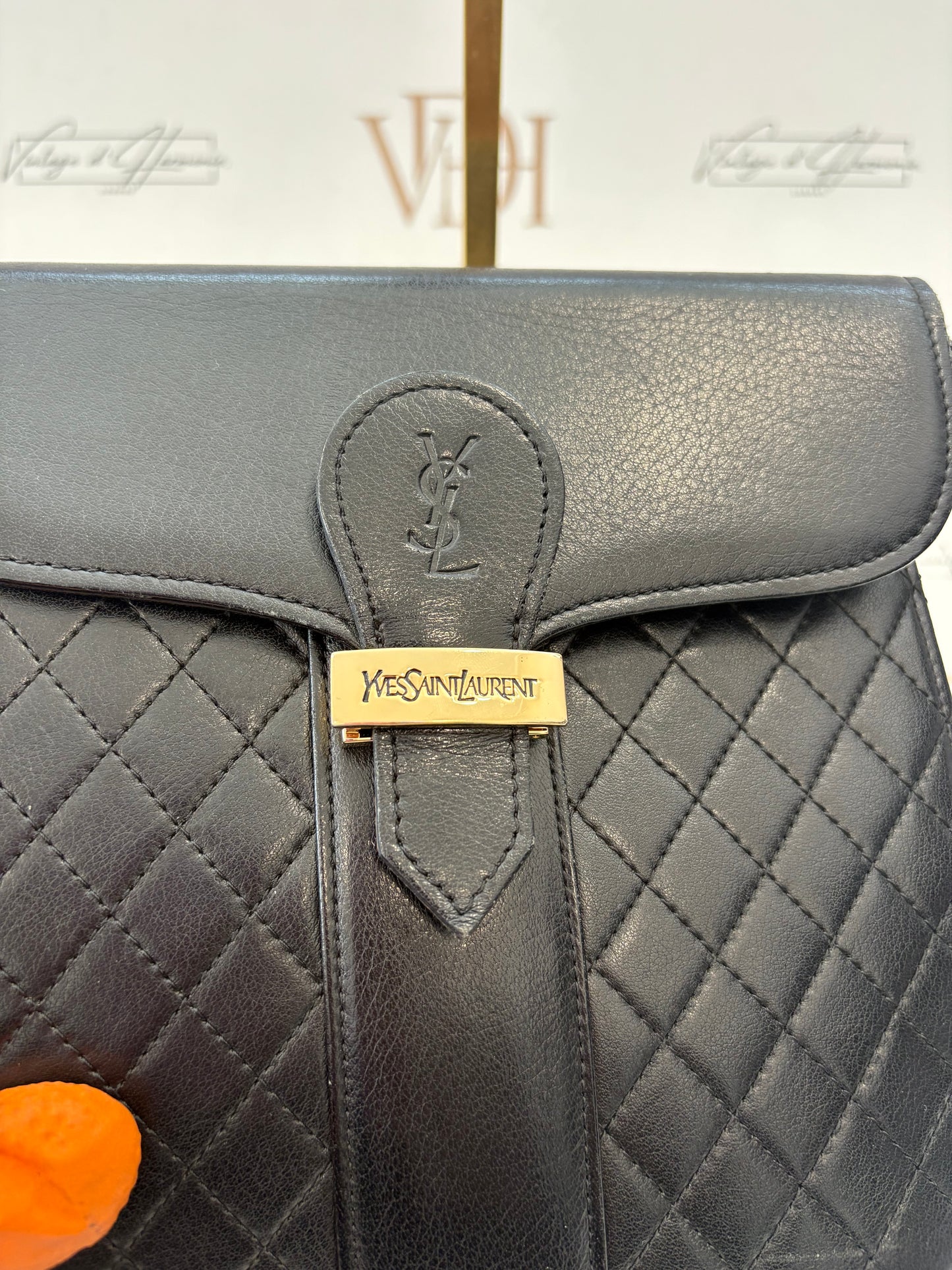 018074 - Saint Laurent Black Vintage