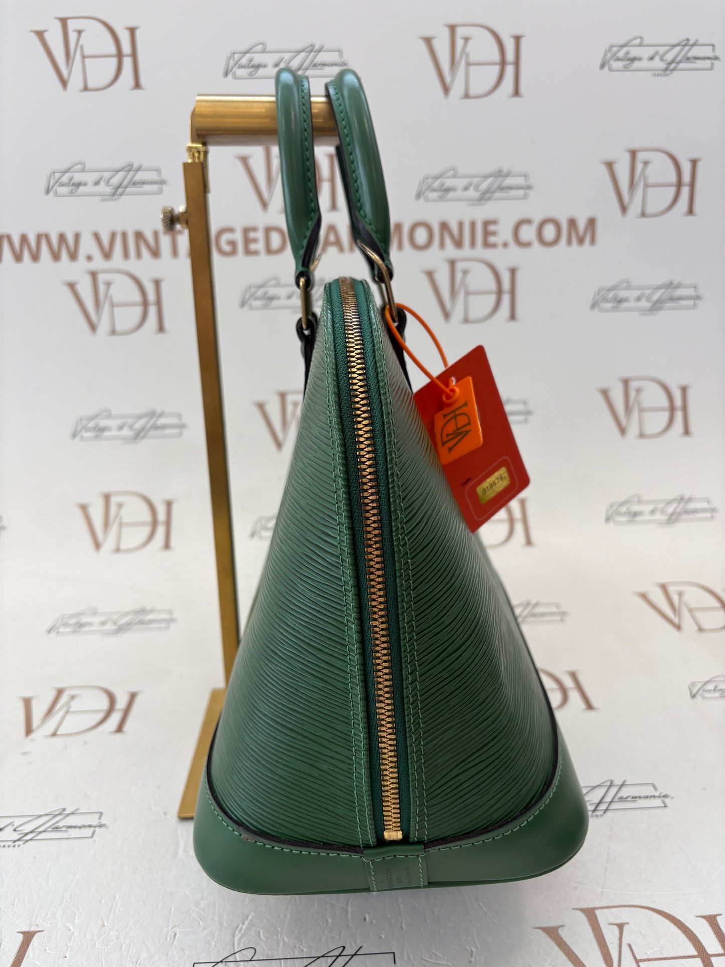 018575 - Louis Vuitton Green Epi Alma