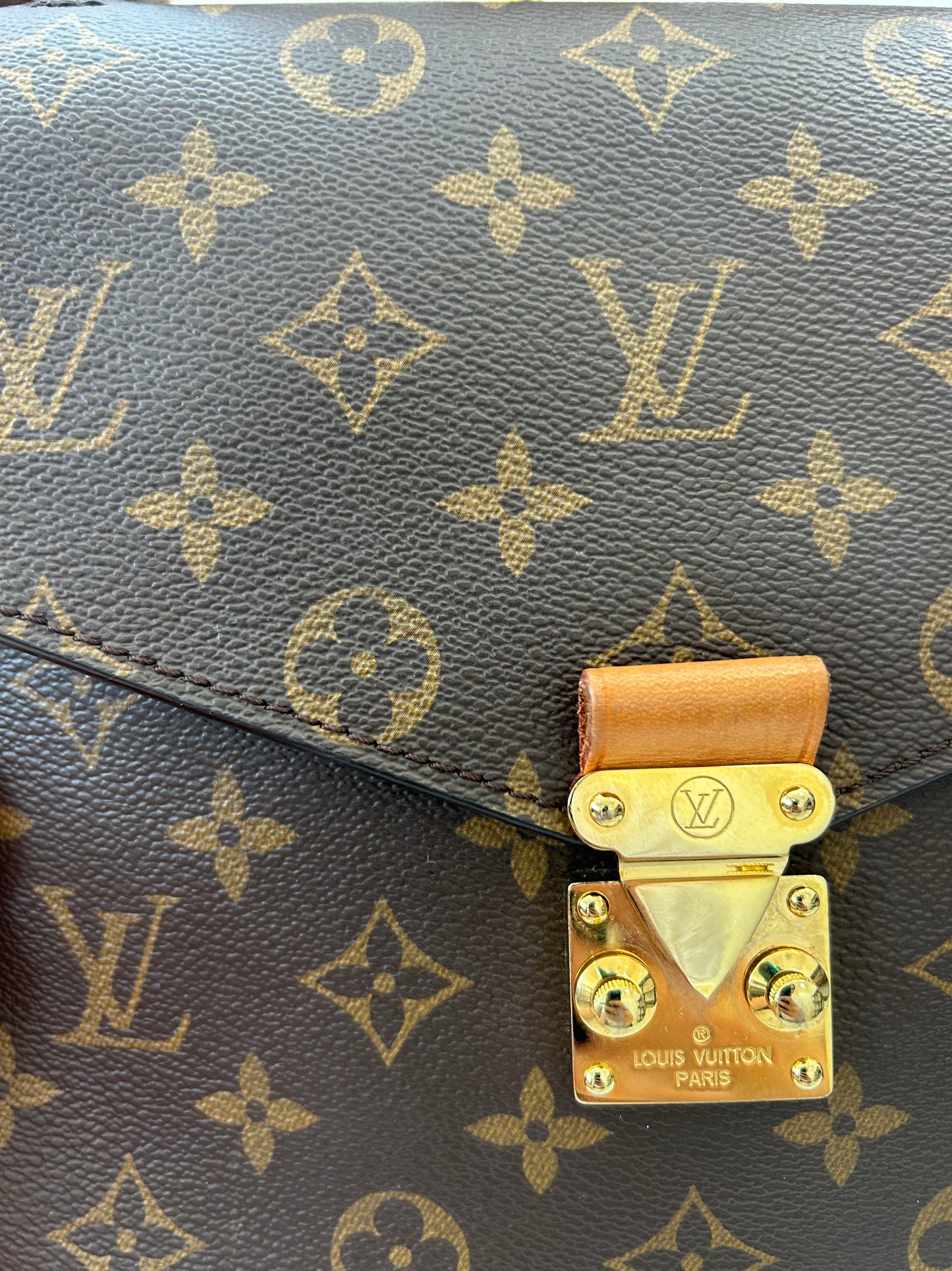 201449 - Louis Vuitton Metis con tracolla