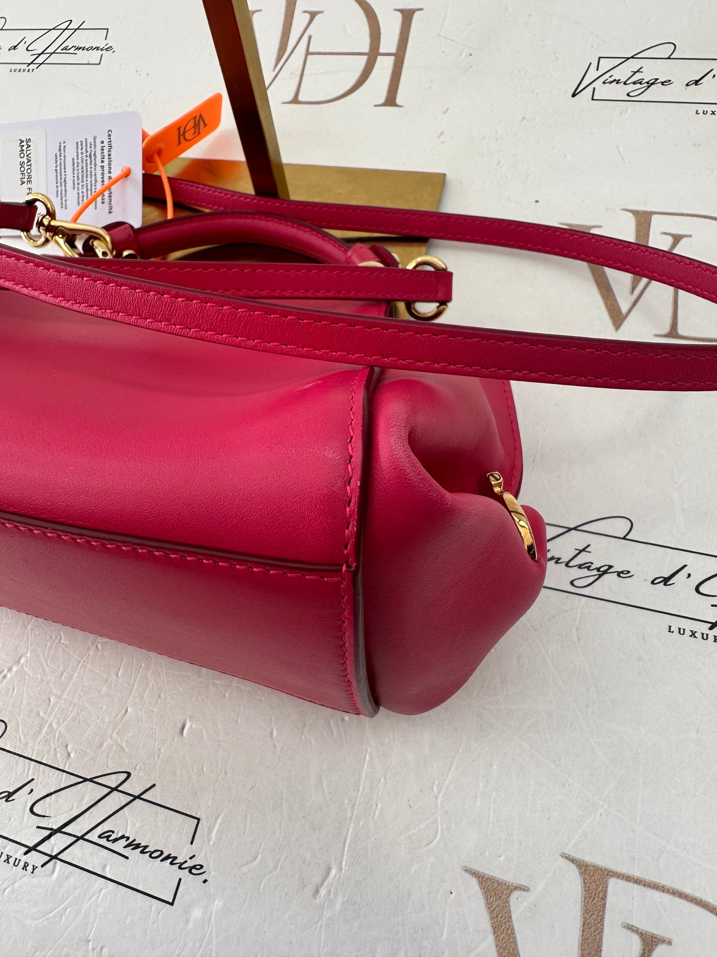 383004 - Salvatore Ferragamo Sofia