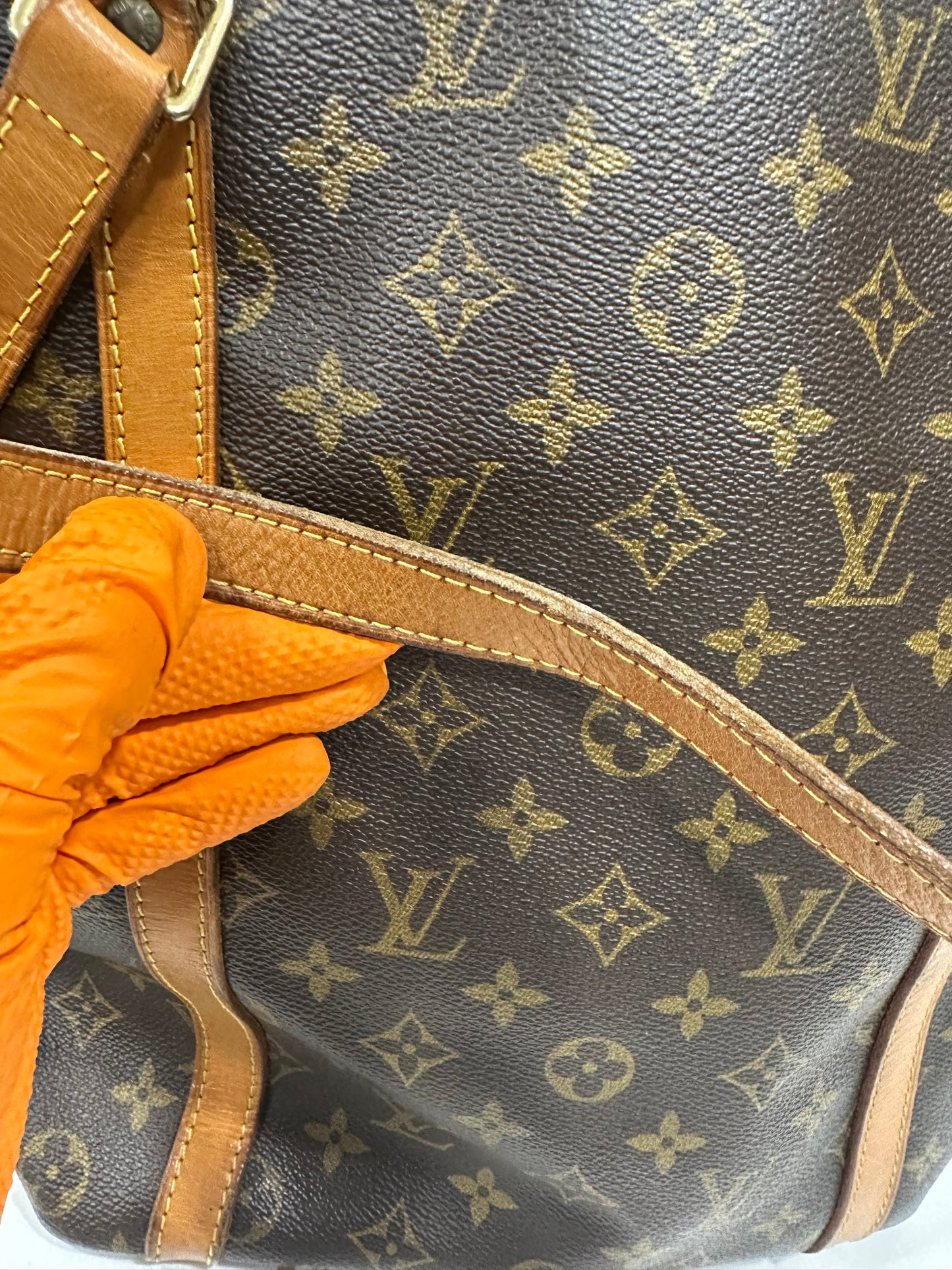 017915 - Louis Vuitton Sac Shopping
