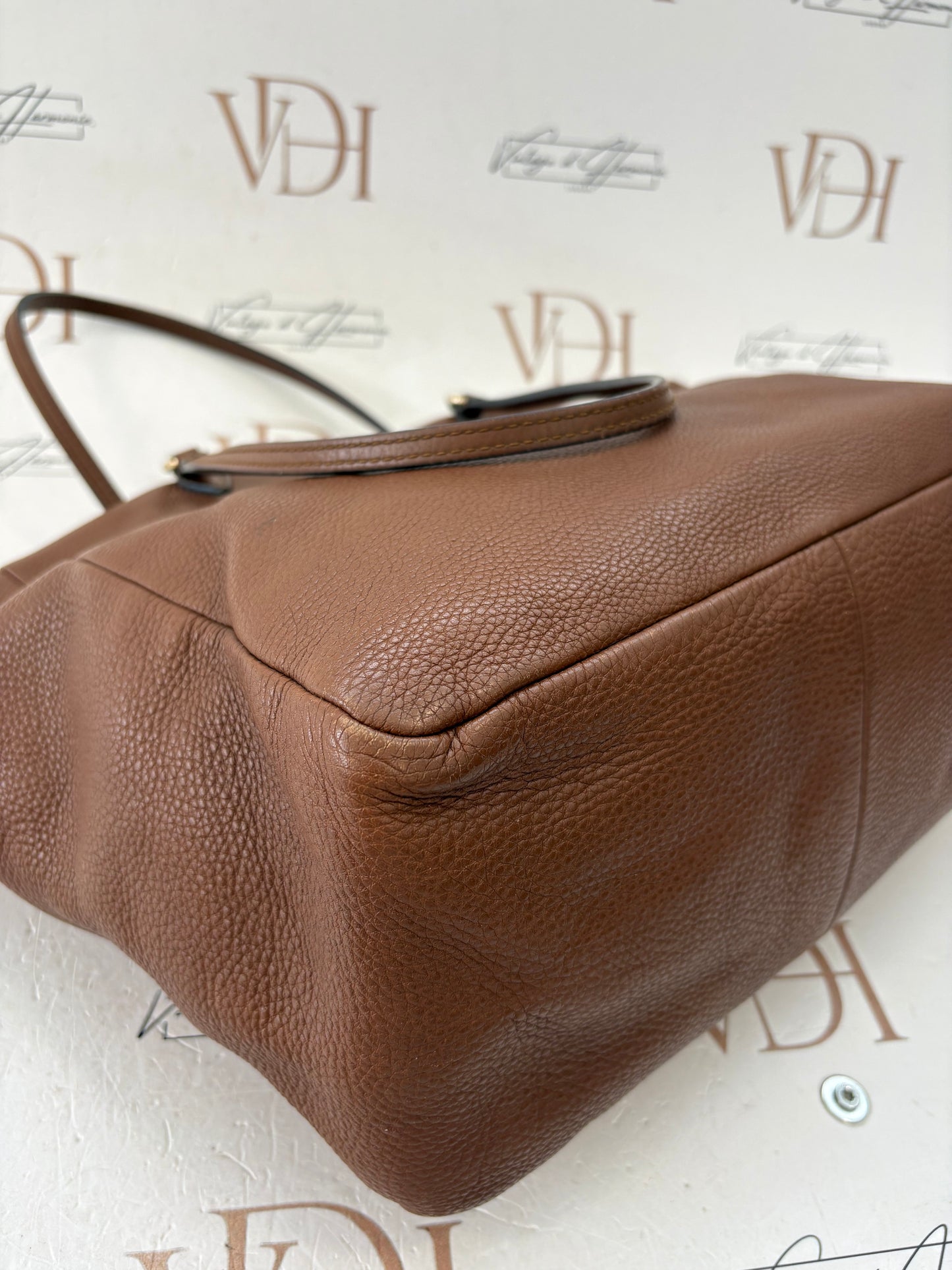 201591 - Gucci Brown