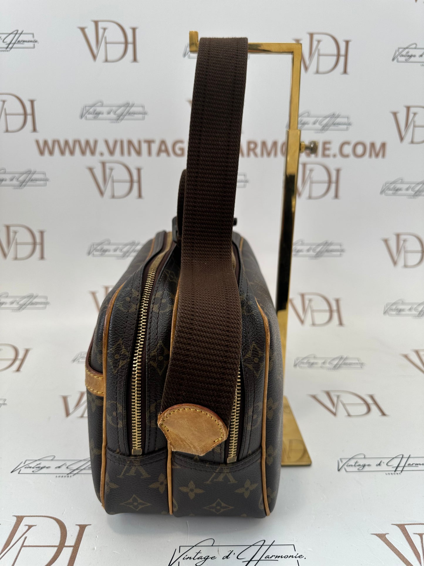 018123 - Louis Vuitton Reporter PM