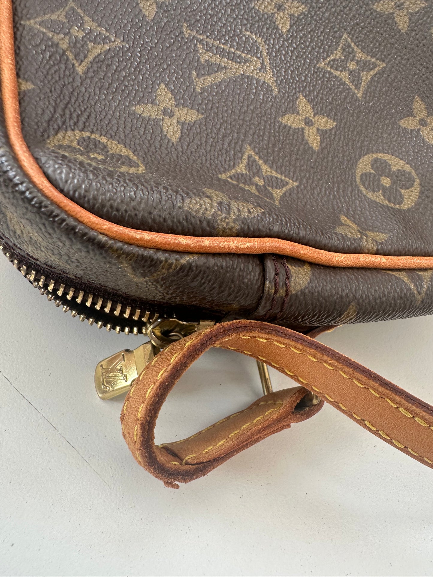Louis Vuitton Trocadero 30