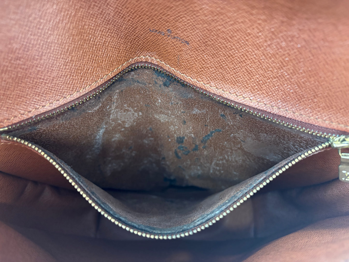 018956 - Louis Vuitton Chantilly GM