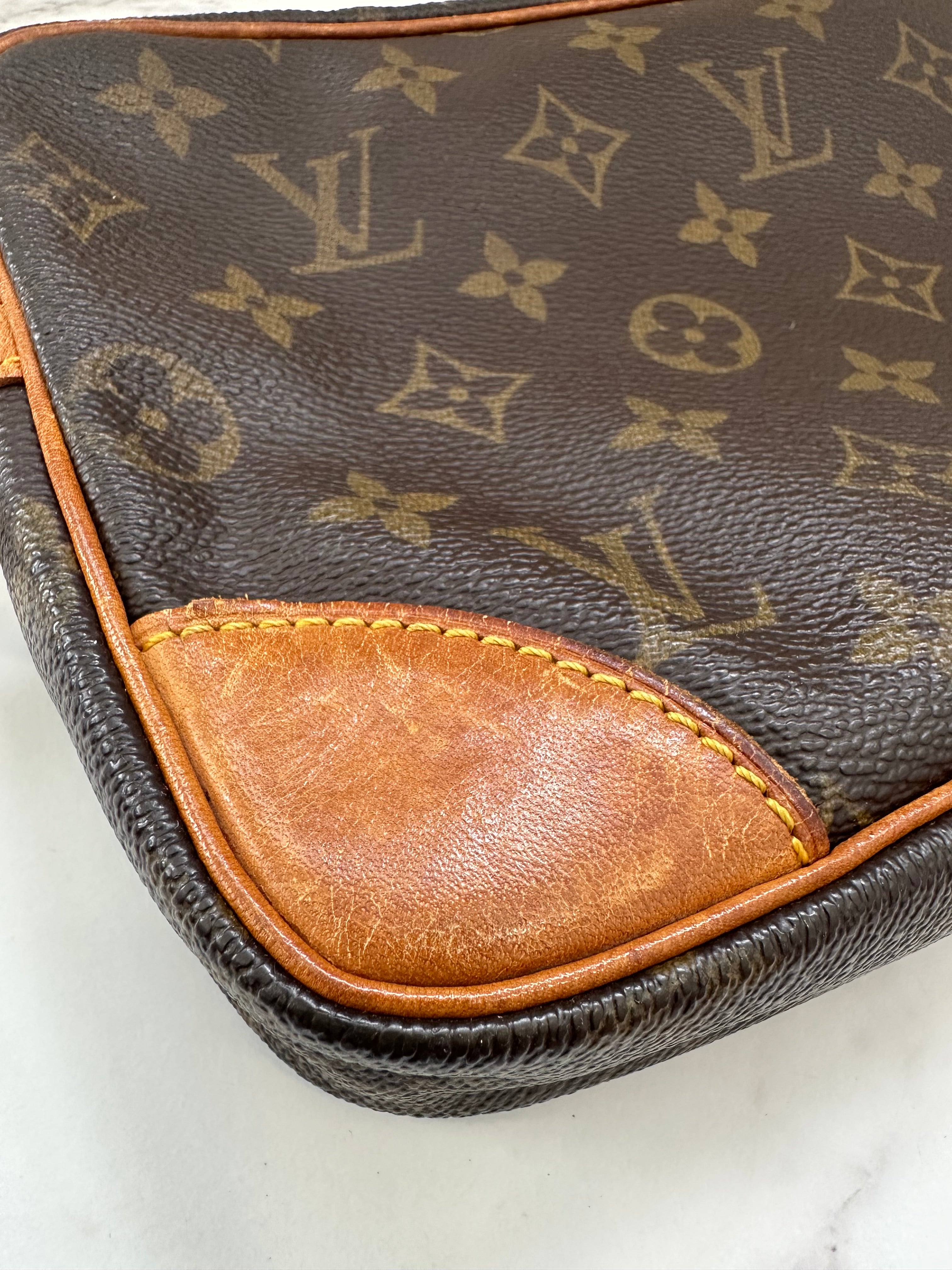 Louis Vuitton Dragonne GM