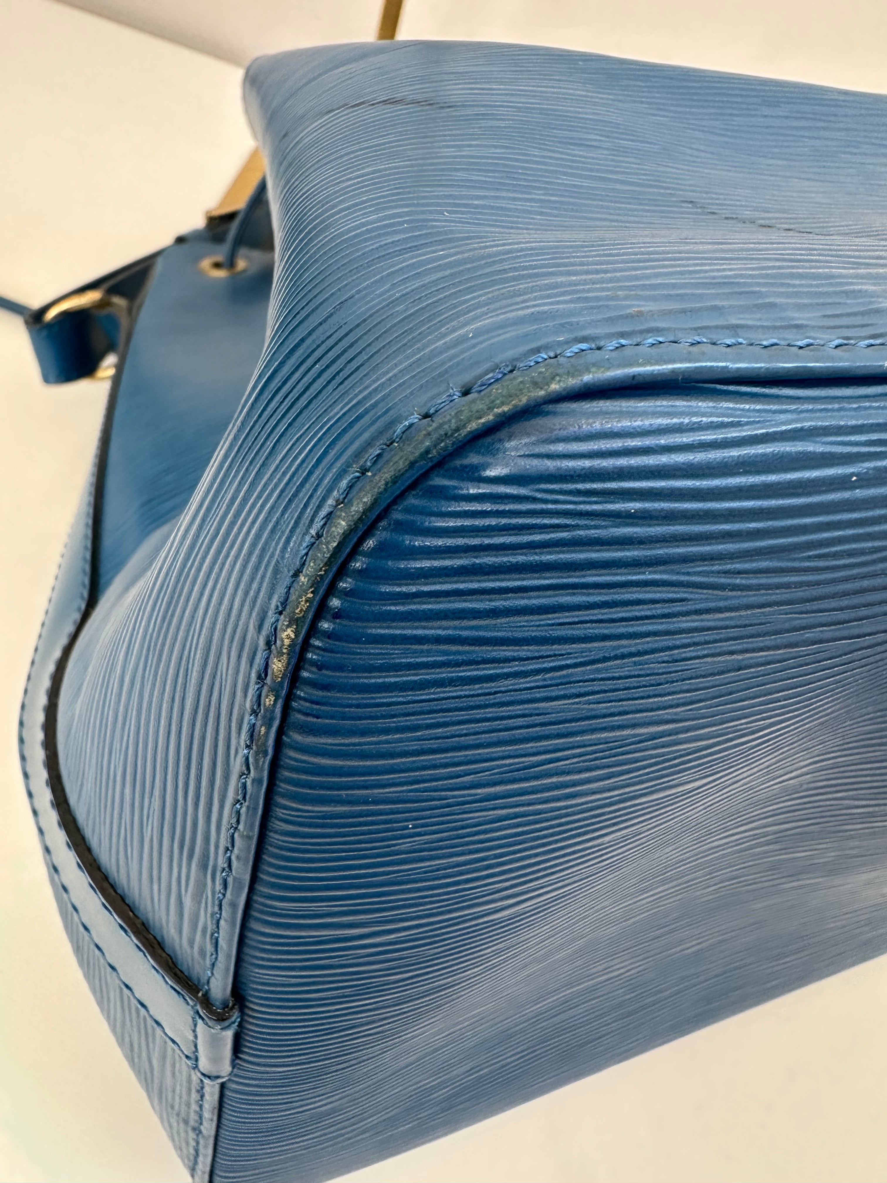 Louis Vuitton Petite Noé Epi Blue