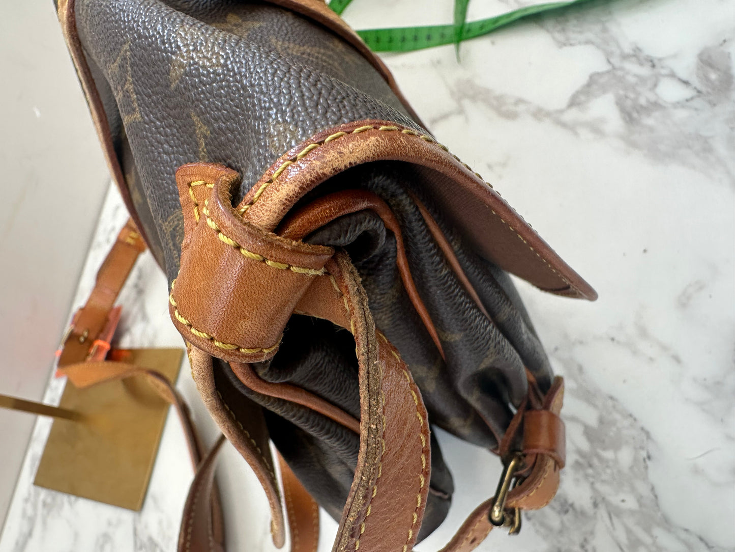 Louis Vuitton Saumur 30