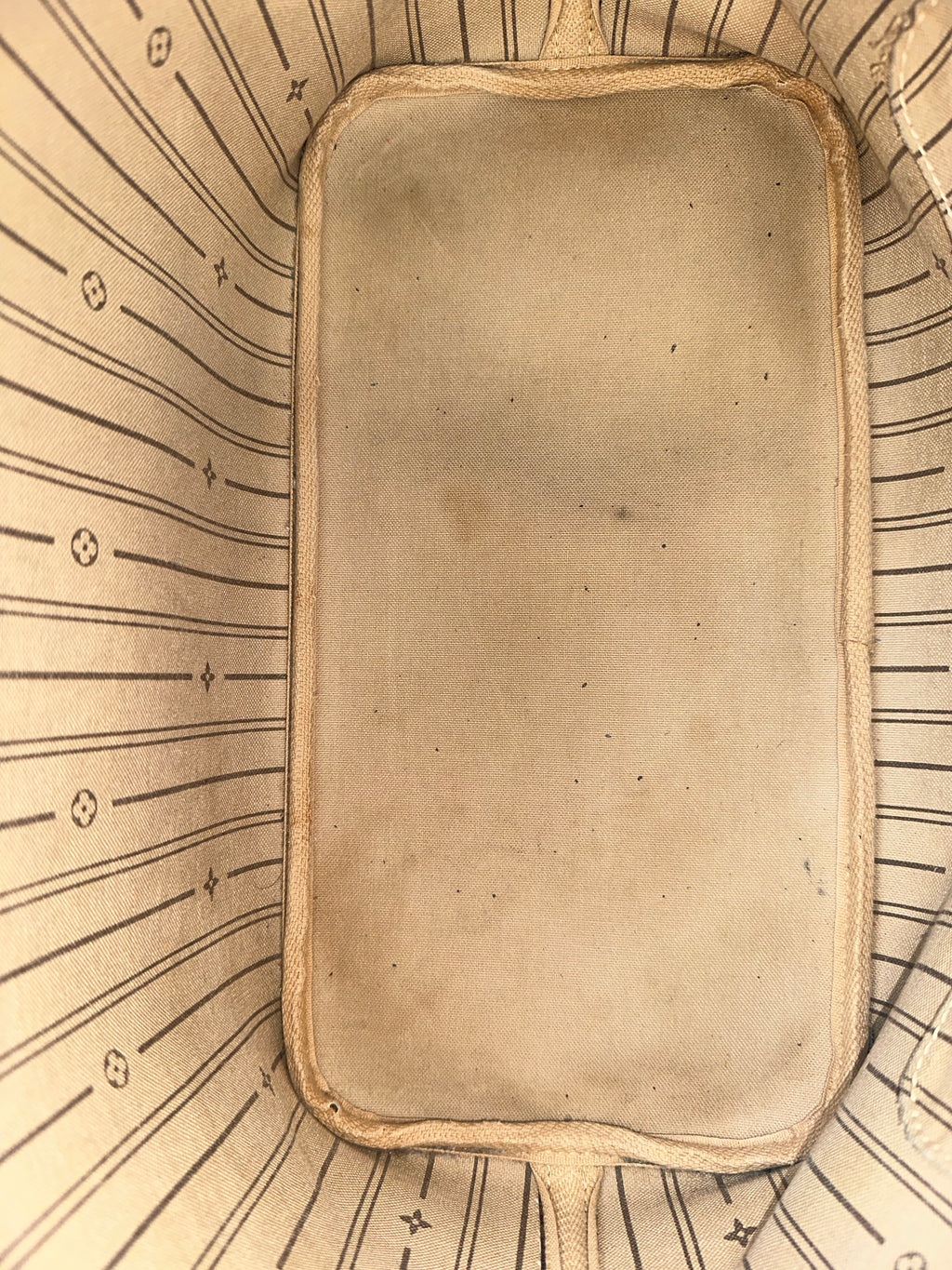 Louis Vuitton Neverfull MM