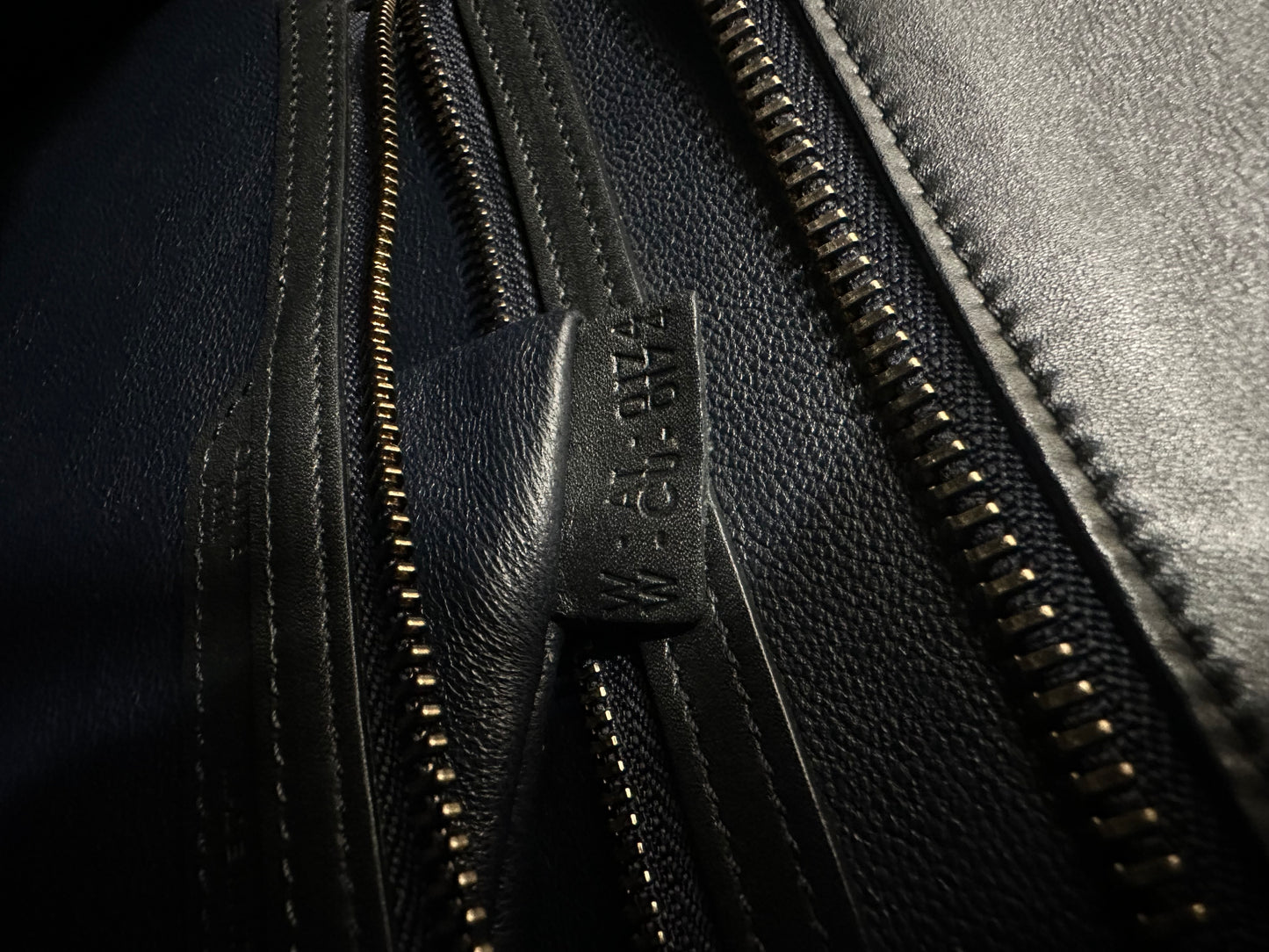 382582 - Cèline Luggage
