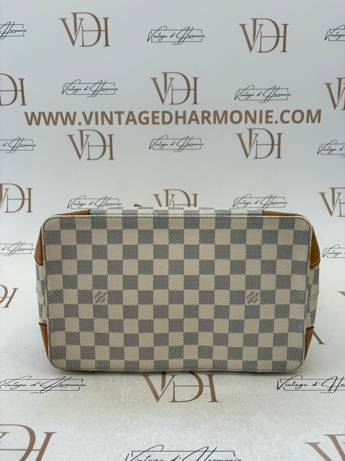 383565 - Louis Vuitton Hampstead