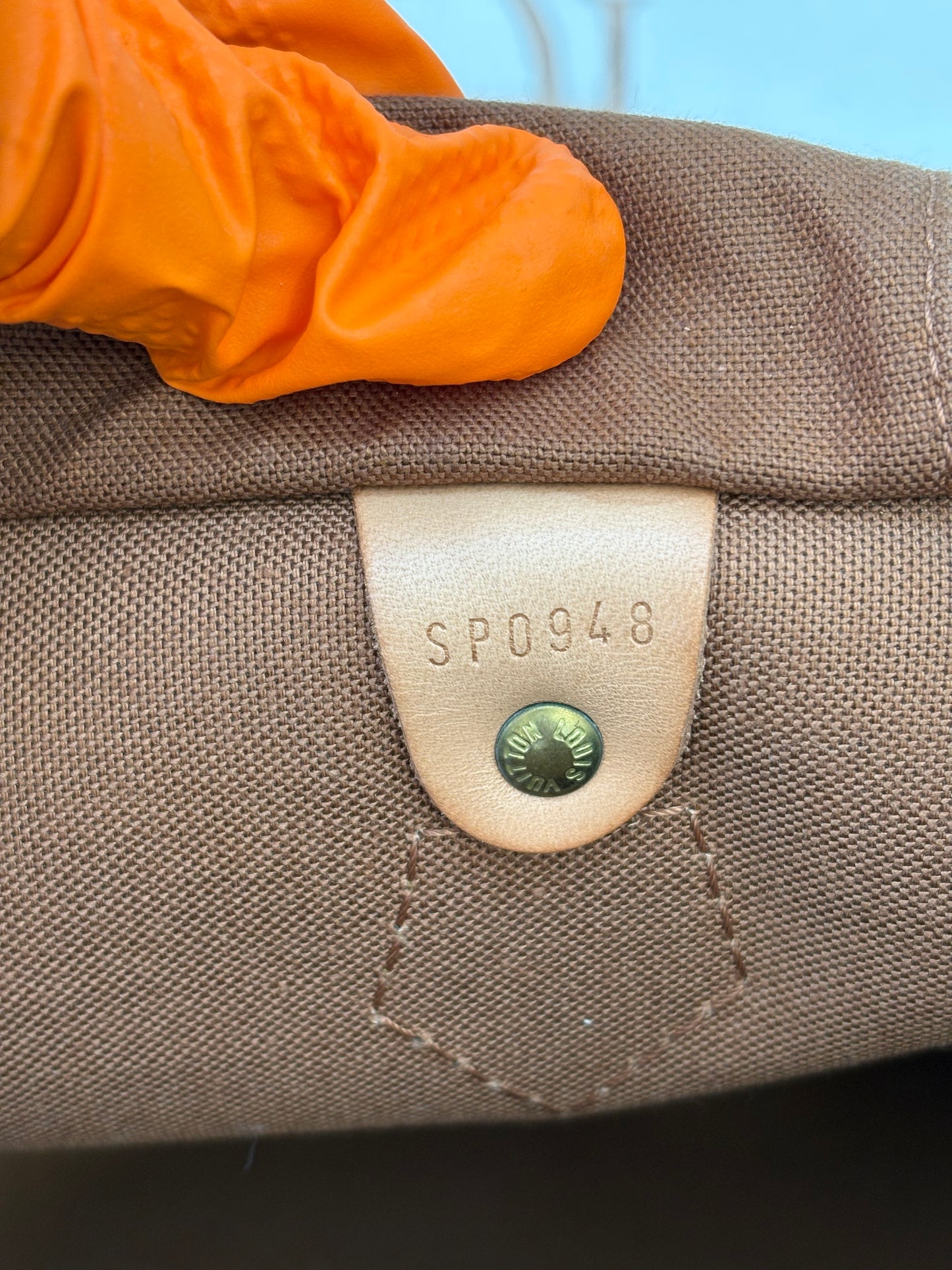 018424 - Louis Vuitton Speedy 35