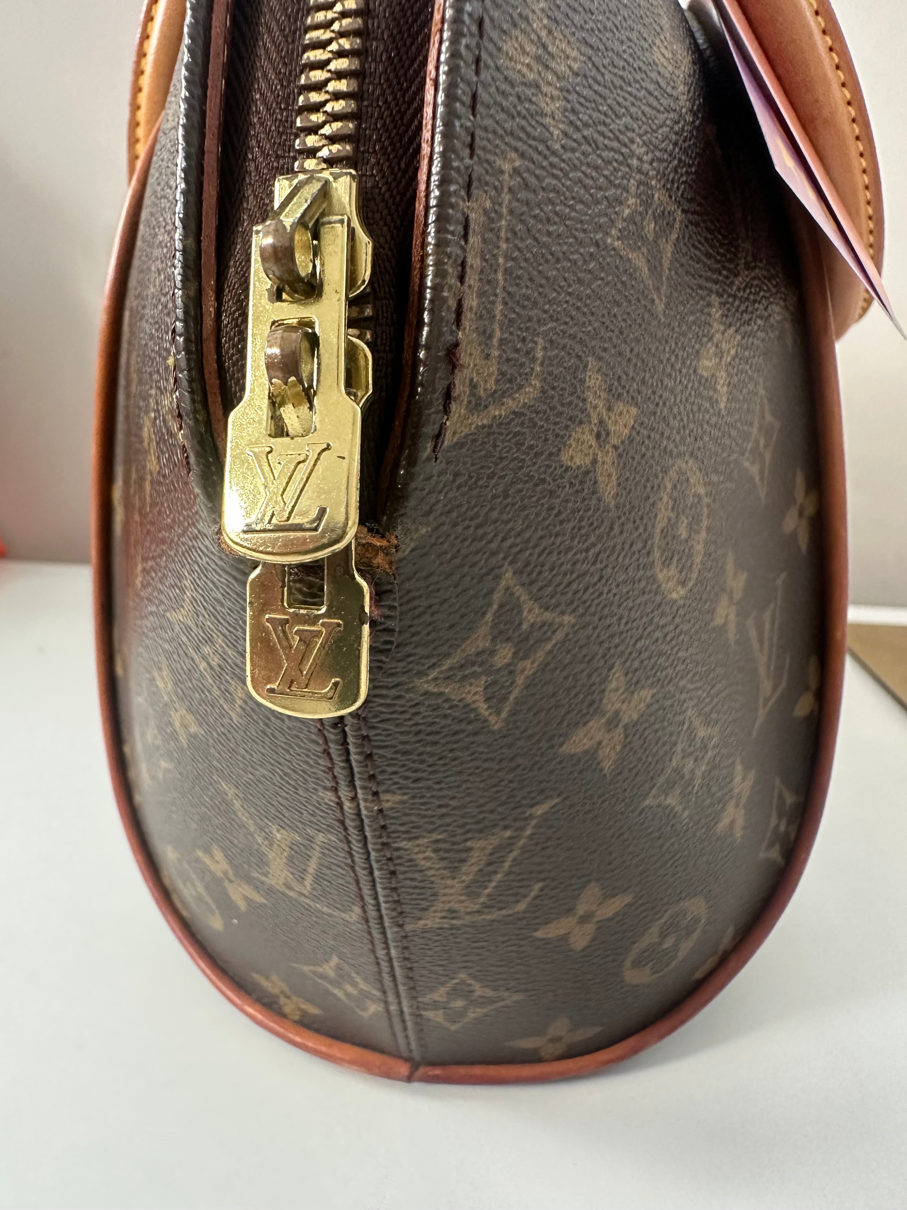 Louis Vuitton Ellipse MM