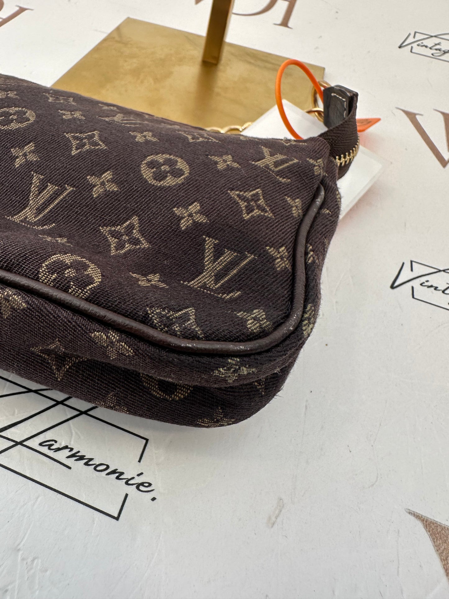 017754 - Louis Vuitton Mini Pouch