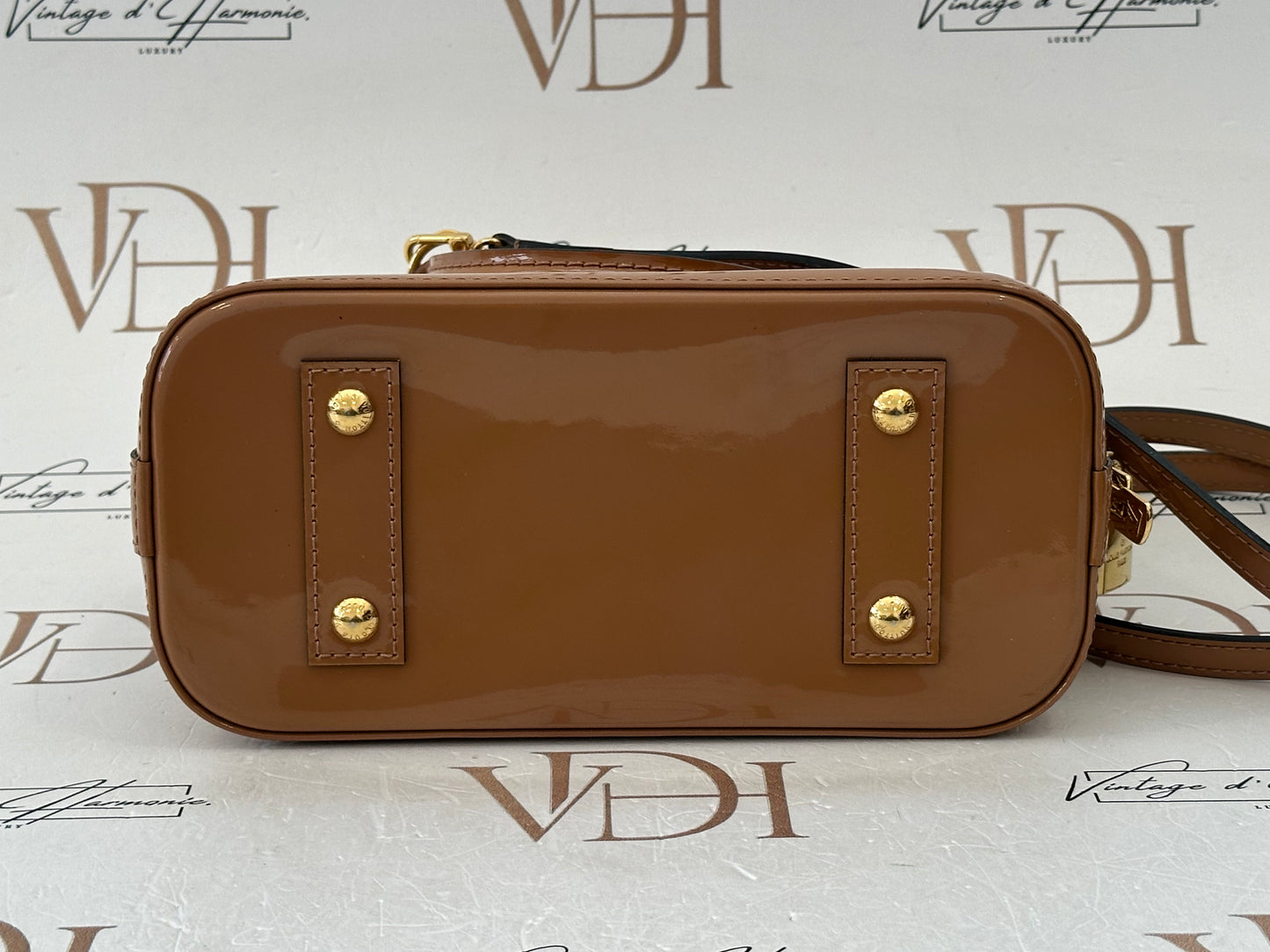 382897 - Louis Vuitton Alma BB Brown