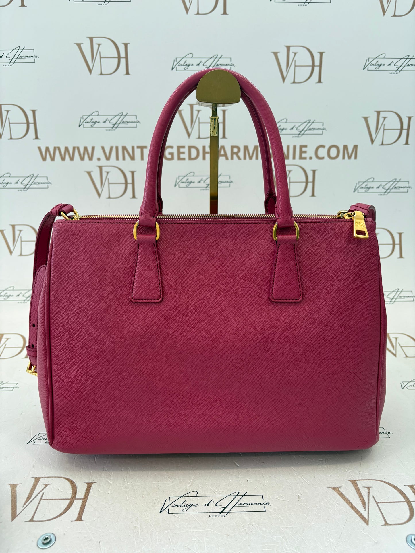 201015 - Prada Galleria Pink
