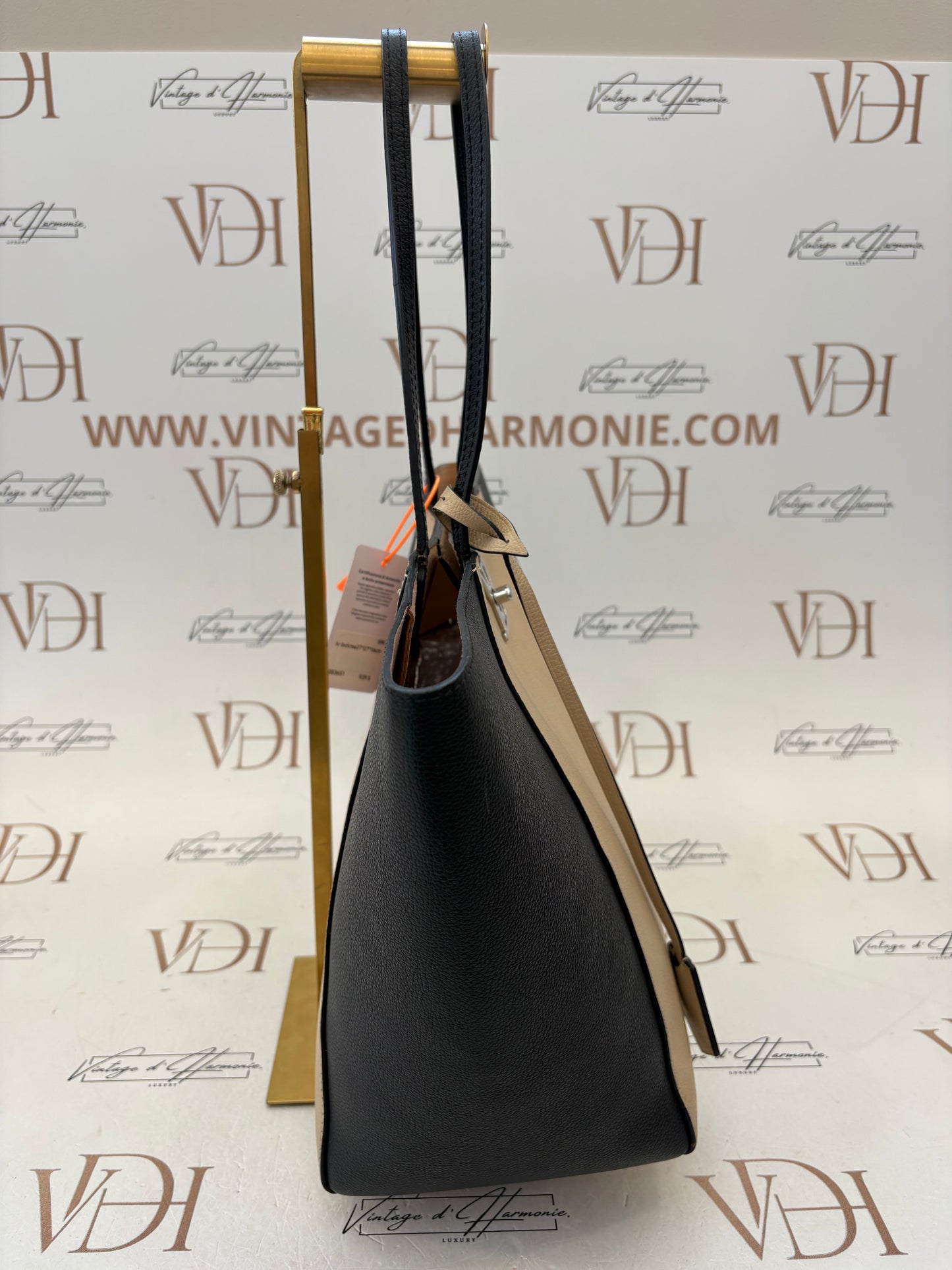 383651 - Louis Vuitton Lockme