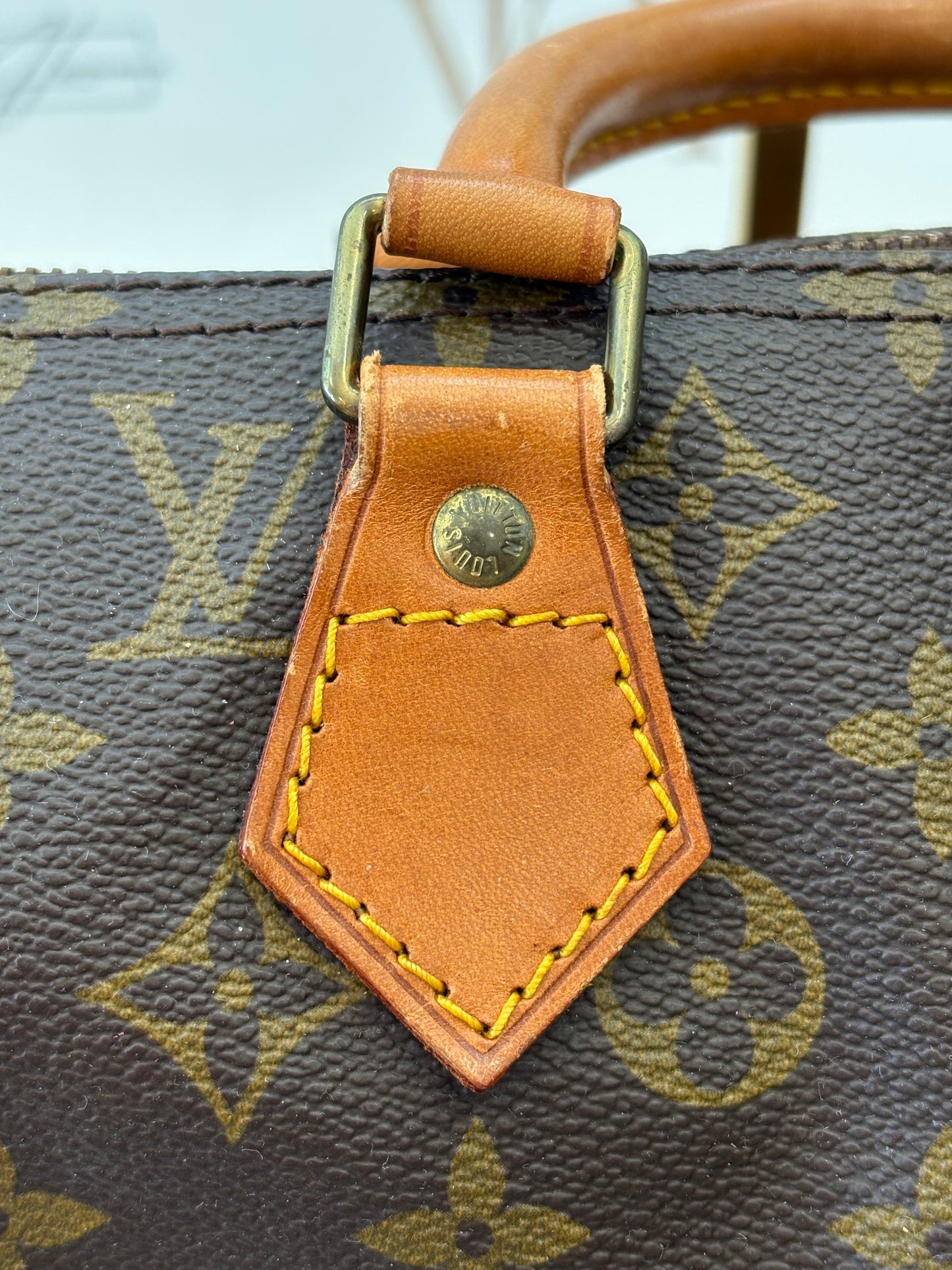 018112 - Louis Vuitton Speedy 40