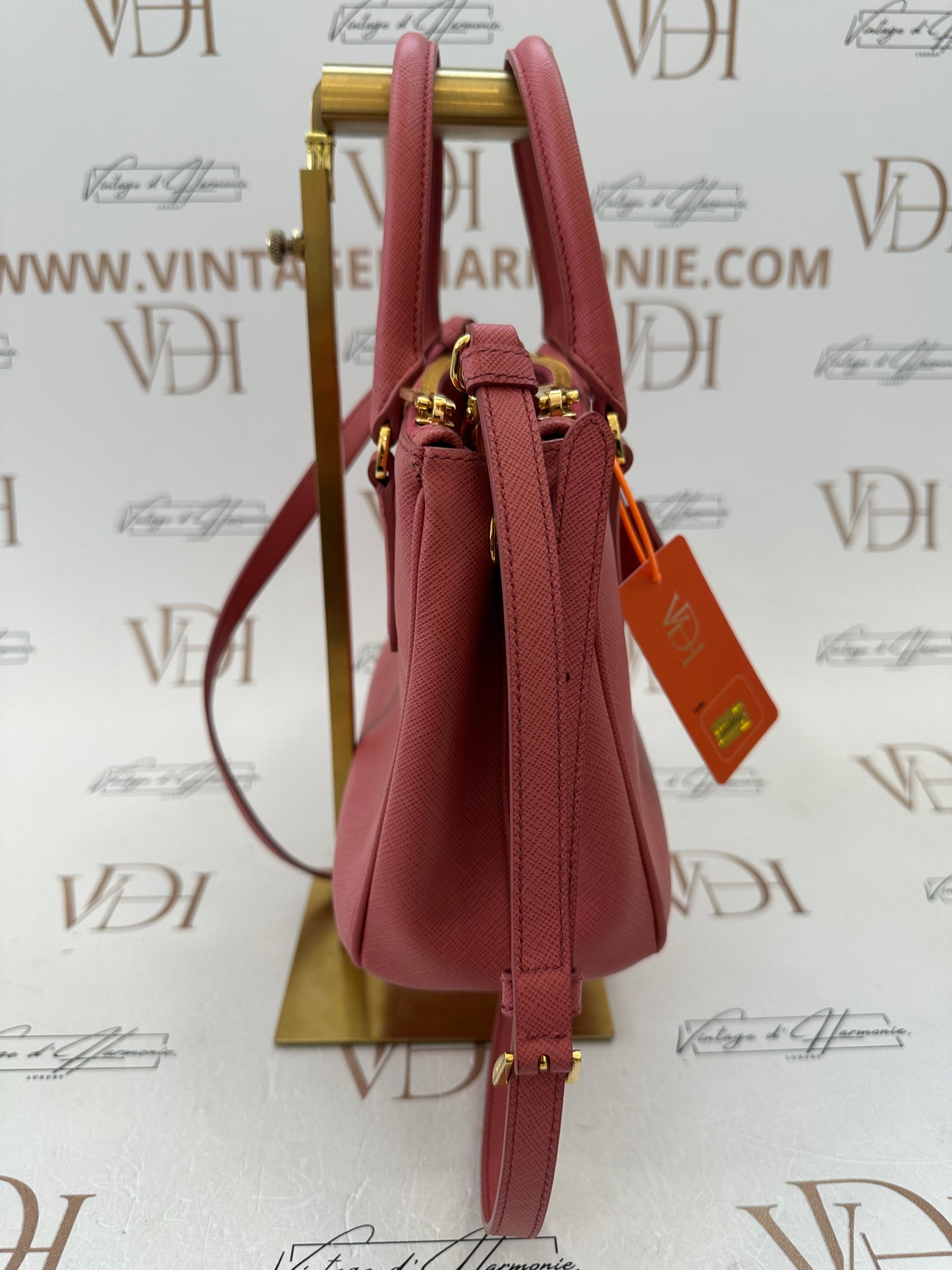 382950 - Prada Galleria