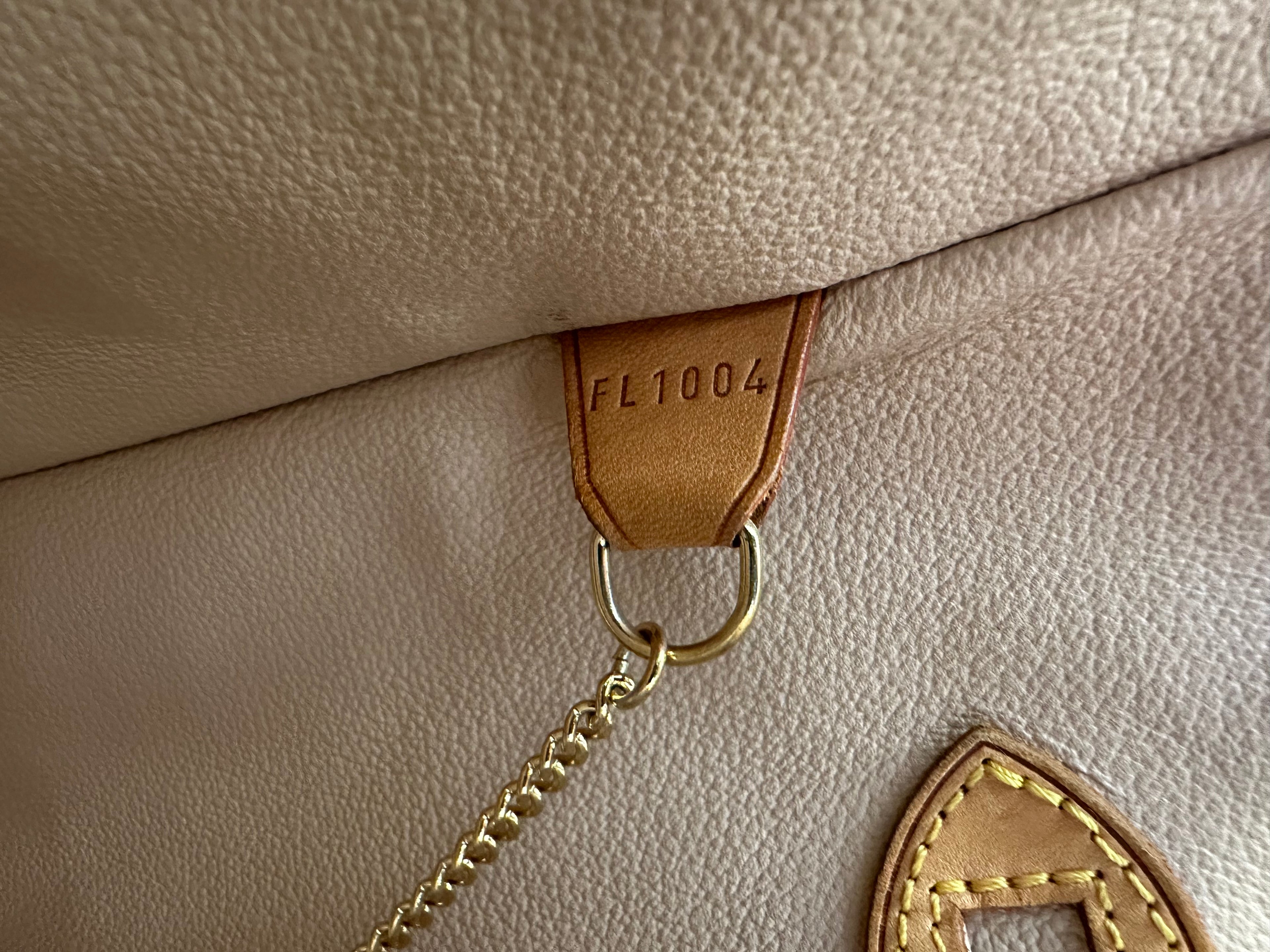 Louis Vuitton Bucket GM