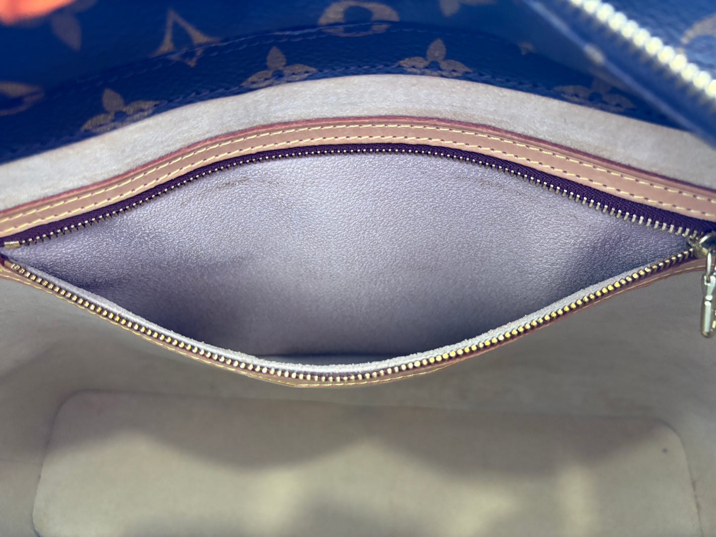 018259 - Louis Vuitton Luco