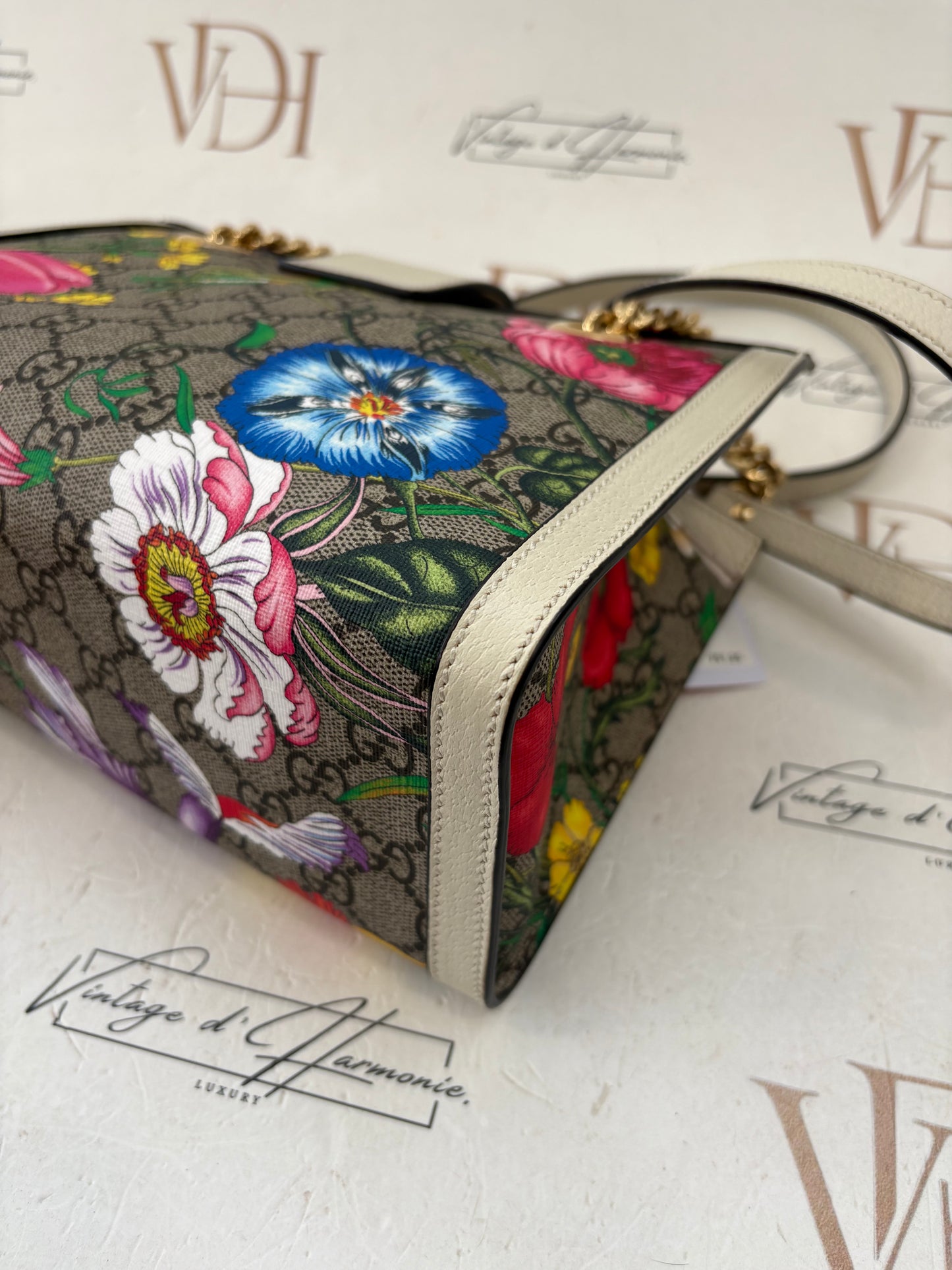 384060 - Gucci Padlock