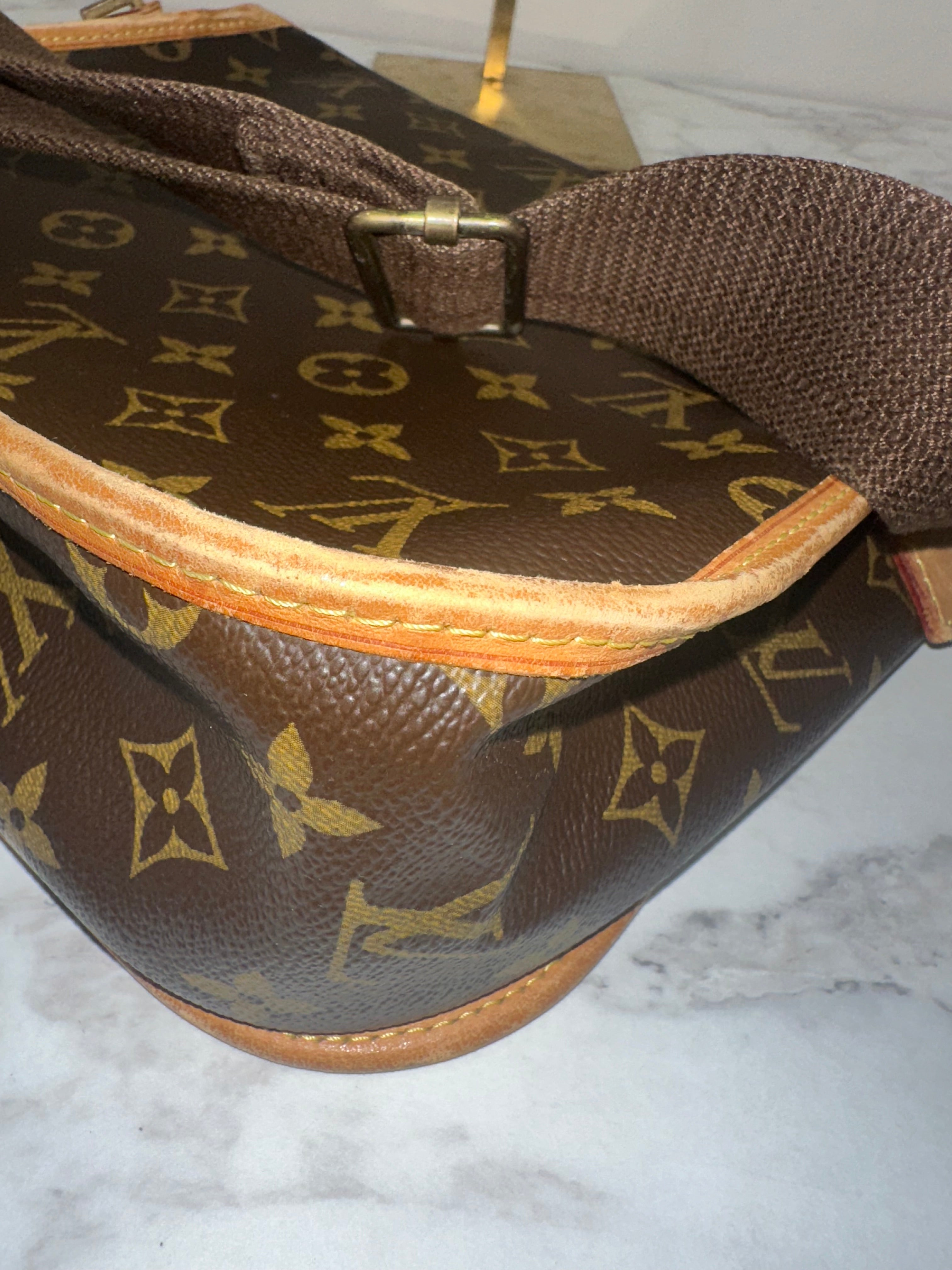 Louis Vuitton Messenger Bosphore