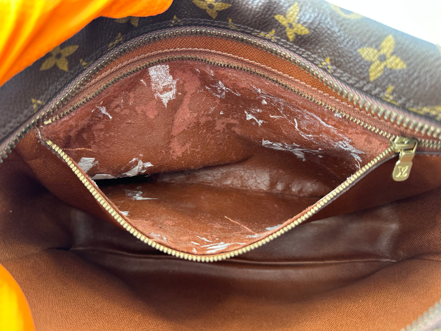 018124 -Louis Vuitton Trocadero 30