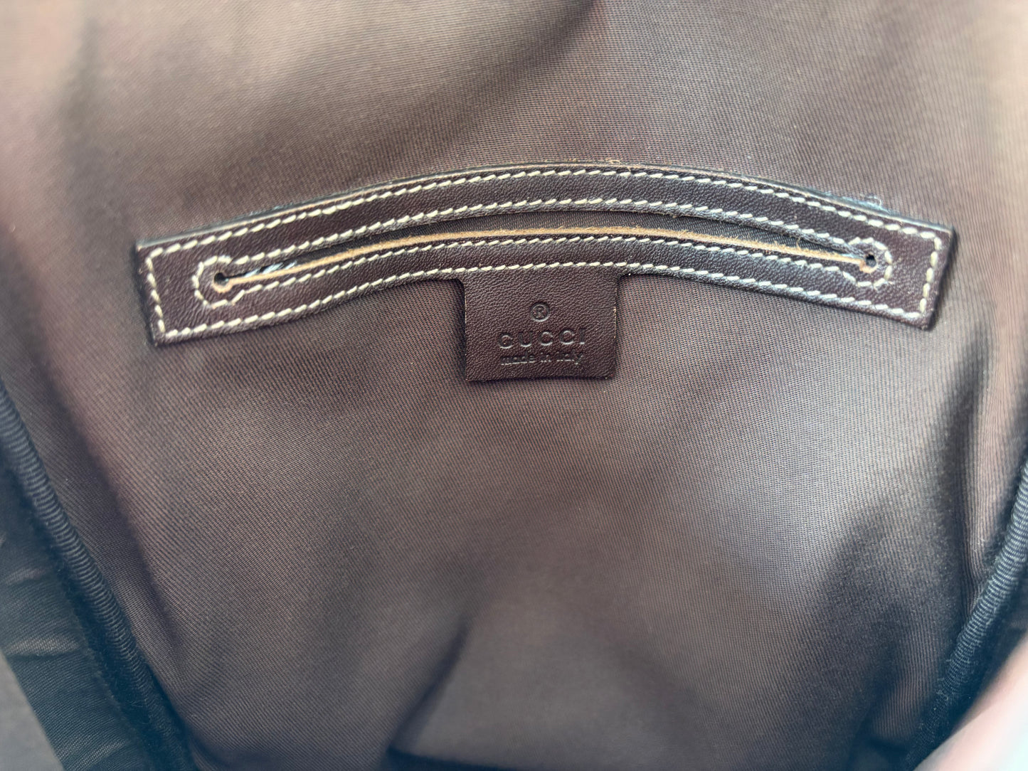 201641 - Gucci GG Supreme
