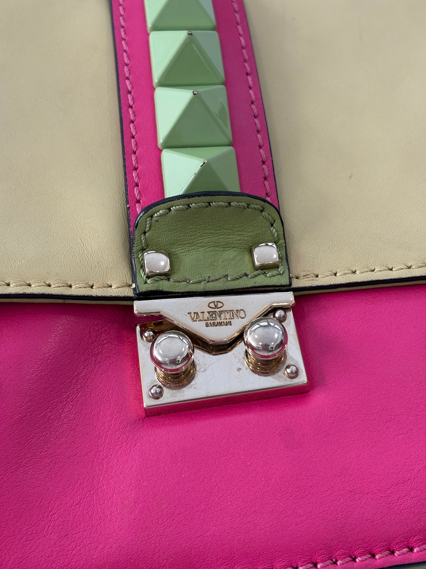 201269 - Valentino Glam Lock