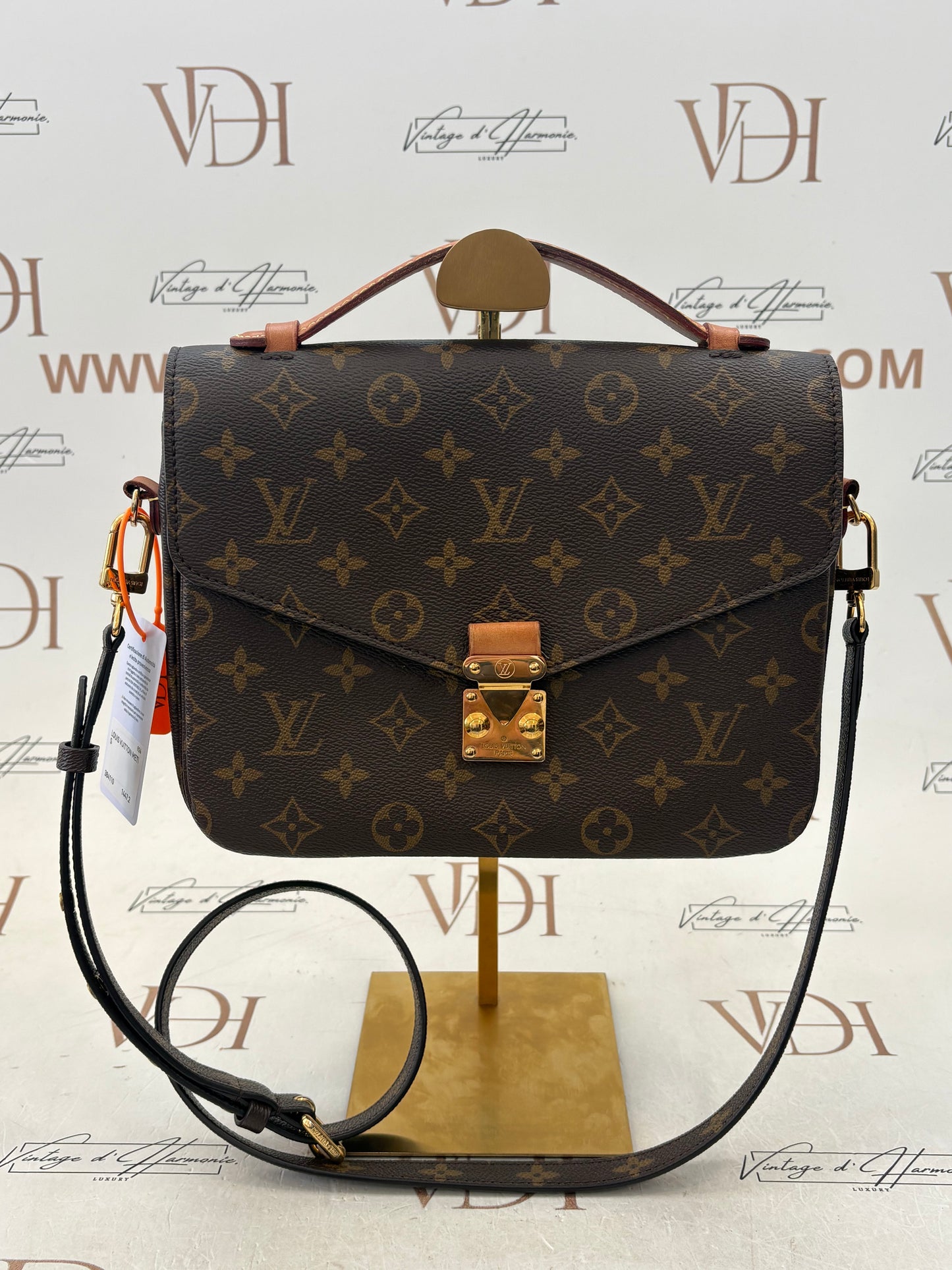384110 - Louis Vuitton Metis