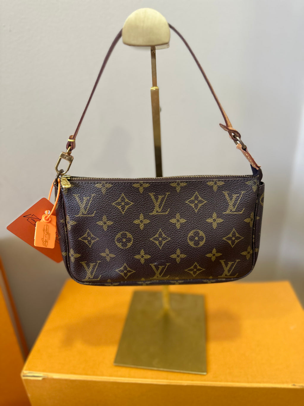 Louis Vuitton Pochette