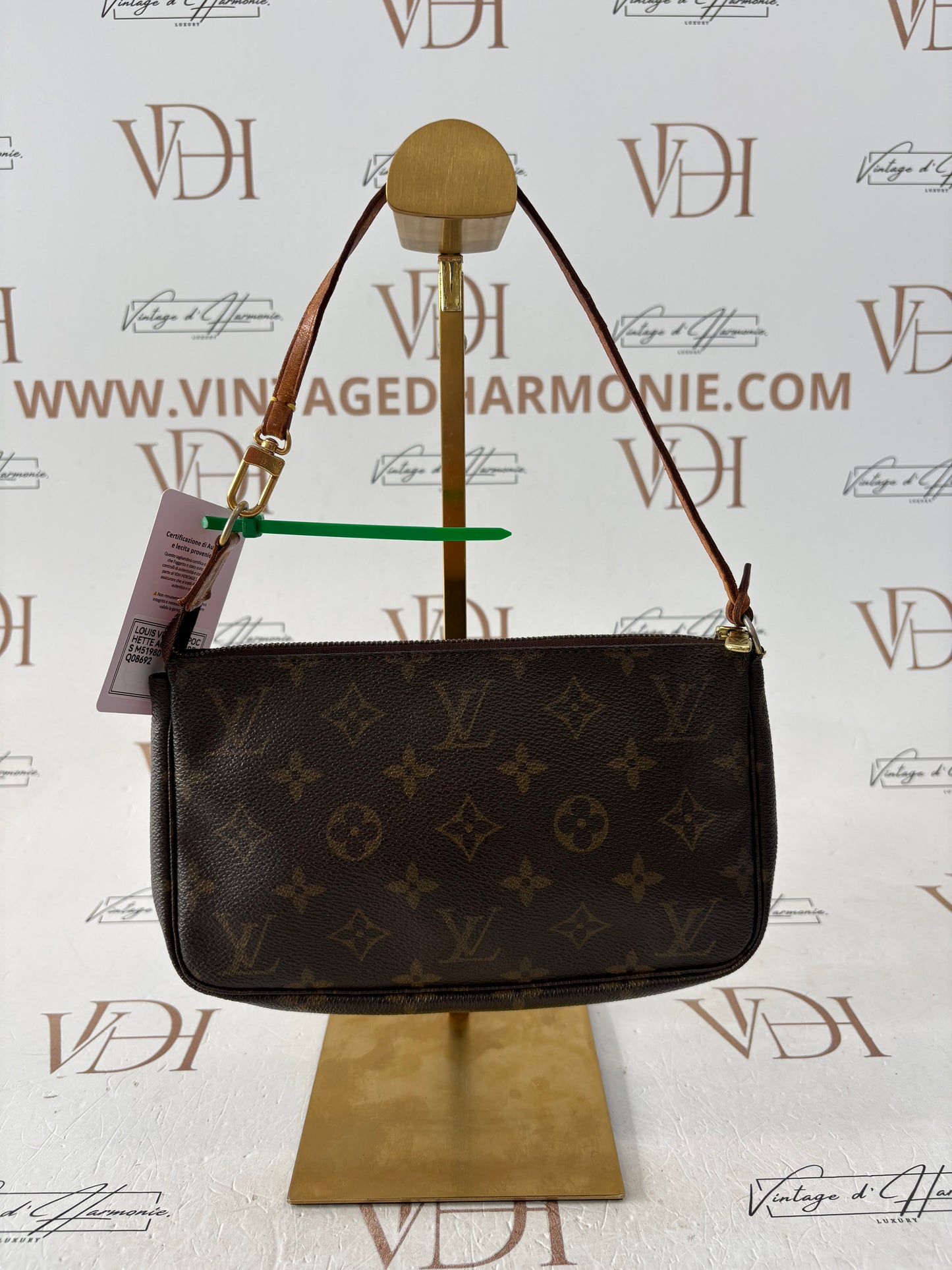 017193 - Louis Vuitton Pochette Accessoires