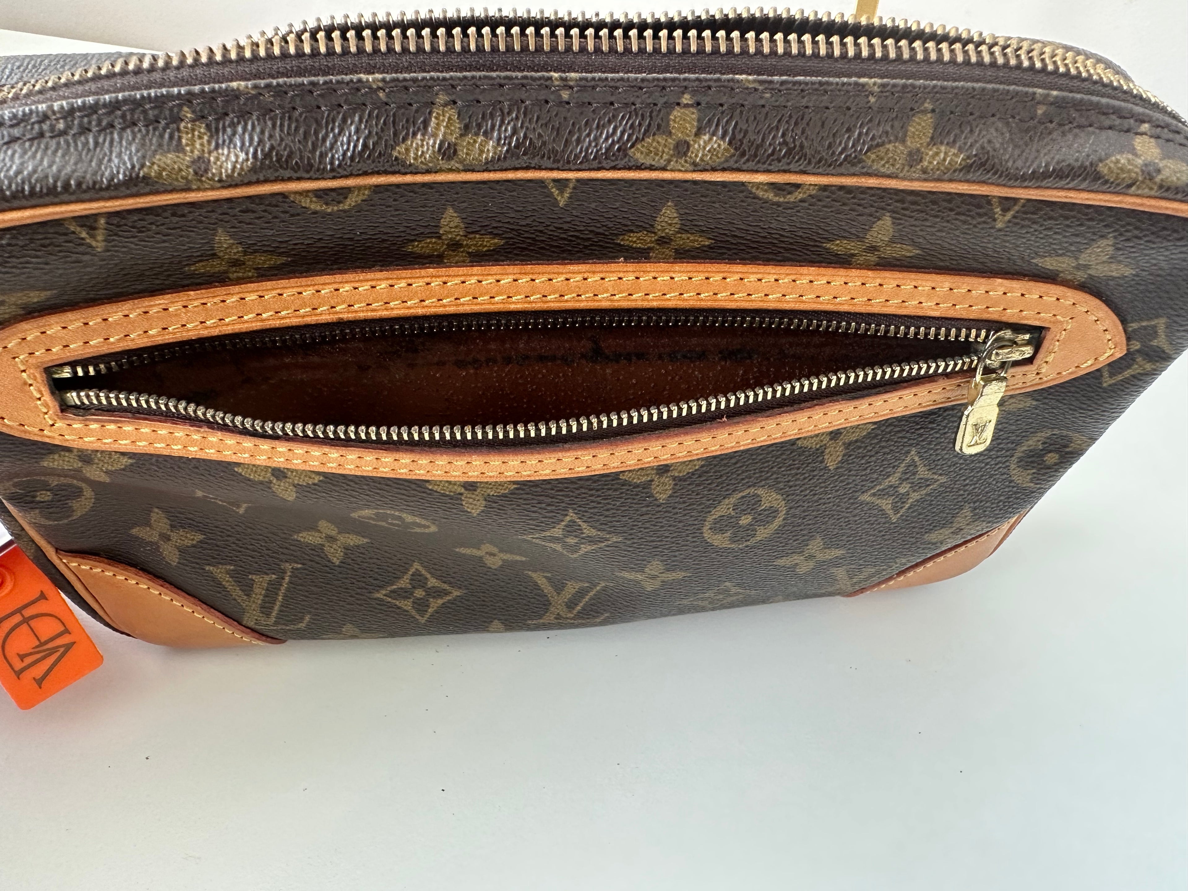 Louis Vuitton Dragonne GM