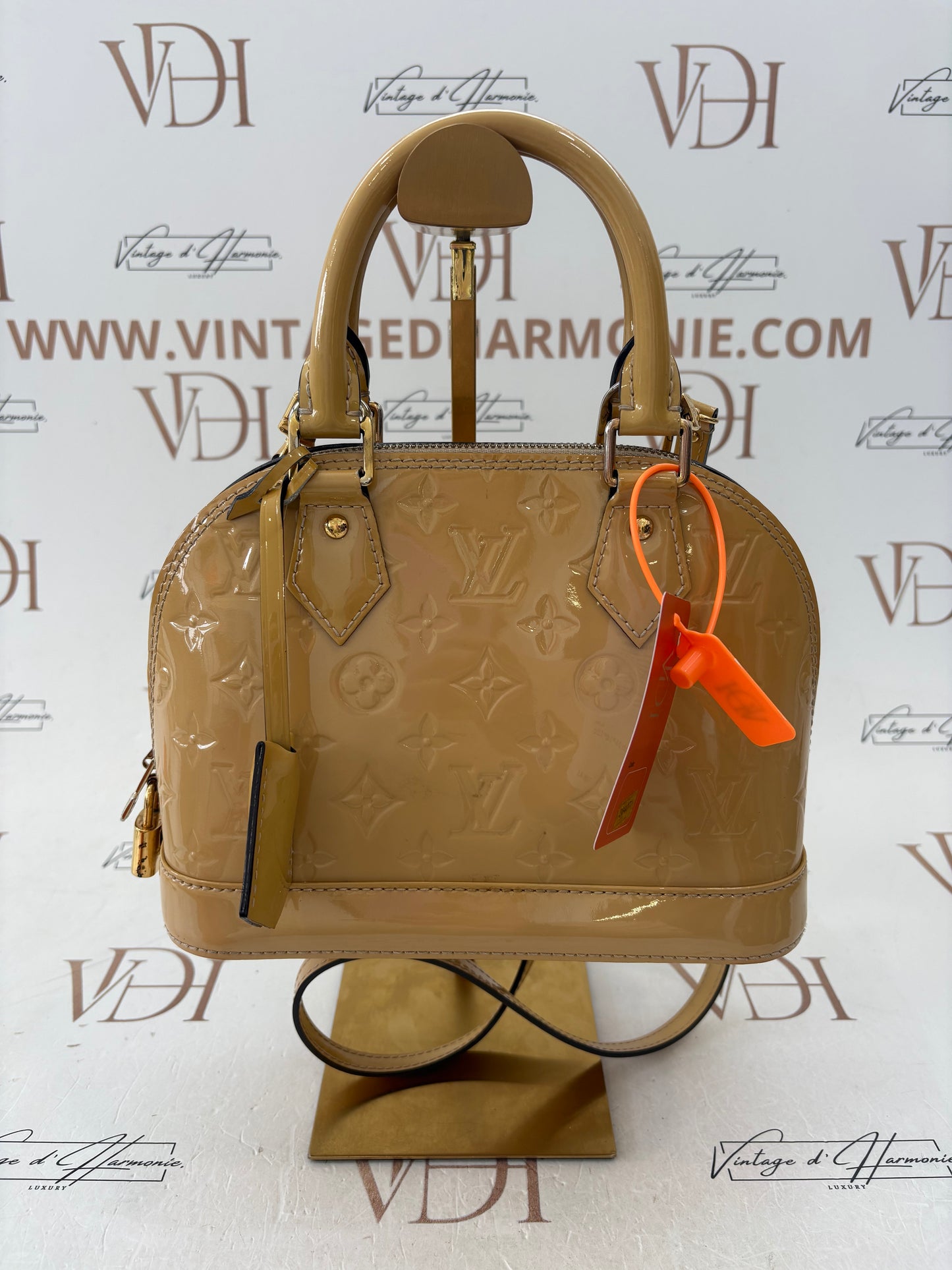 384071 - Louis Vuitton Alma BB