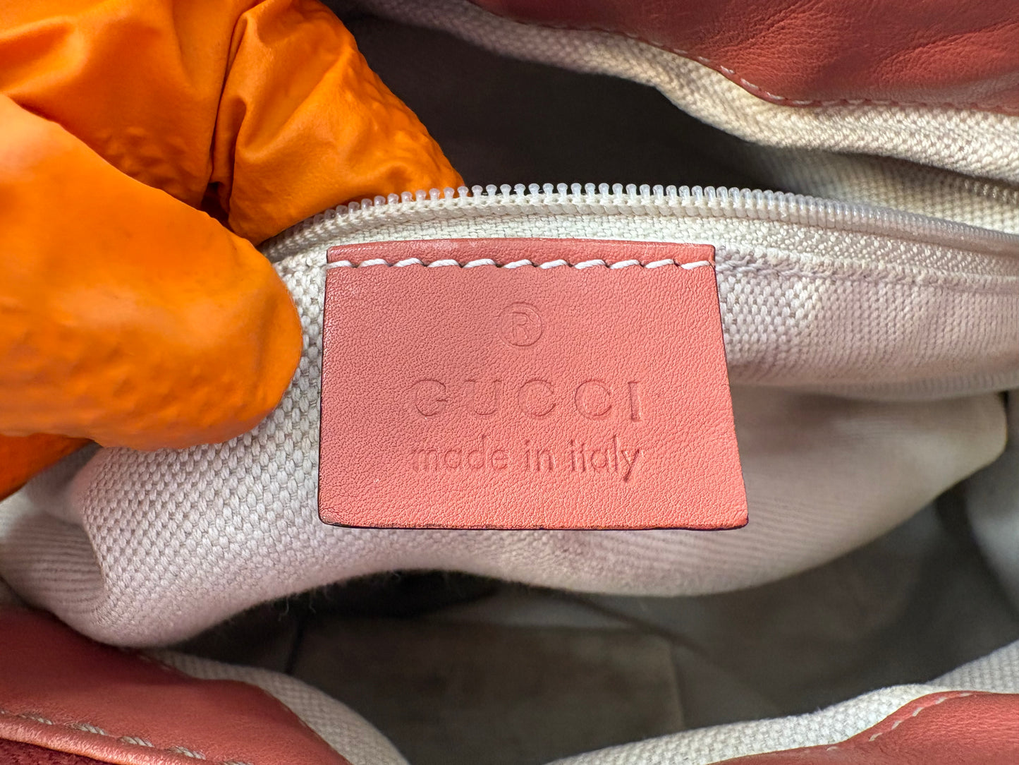 383174 - Gucci Sukey