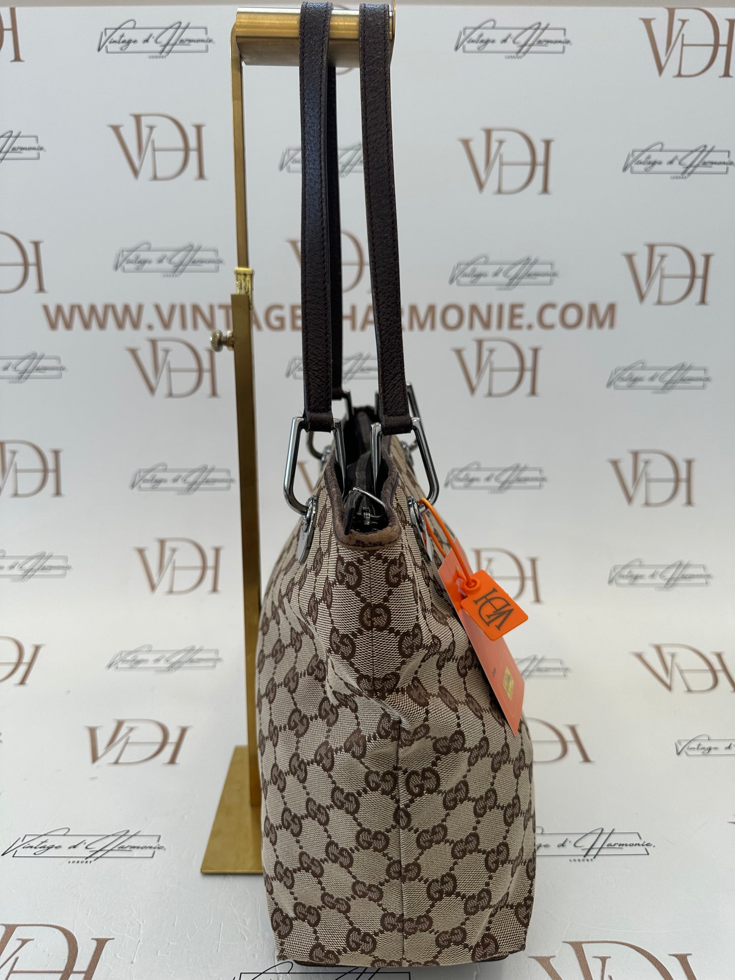 017740 - Gucci Beige Canvas